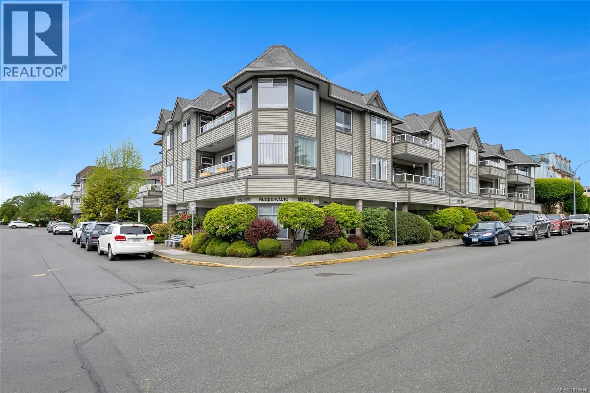 Property at #204 9710 Second St, Sidney, BC