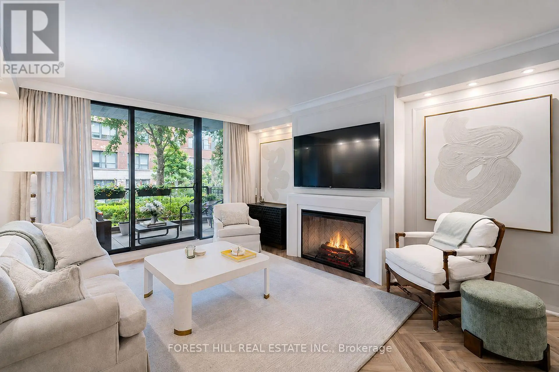 #205 350 LONSDALE ROAD - Image 2