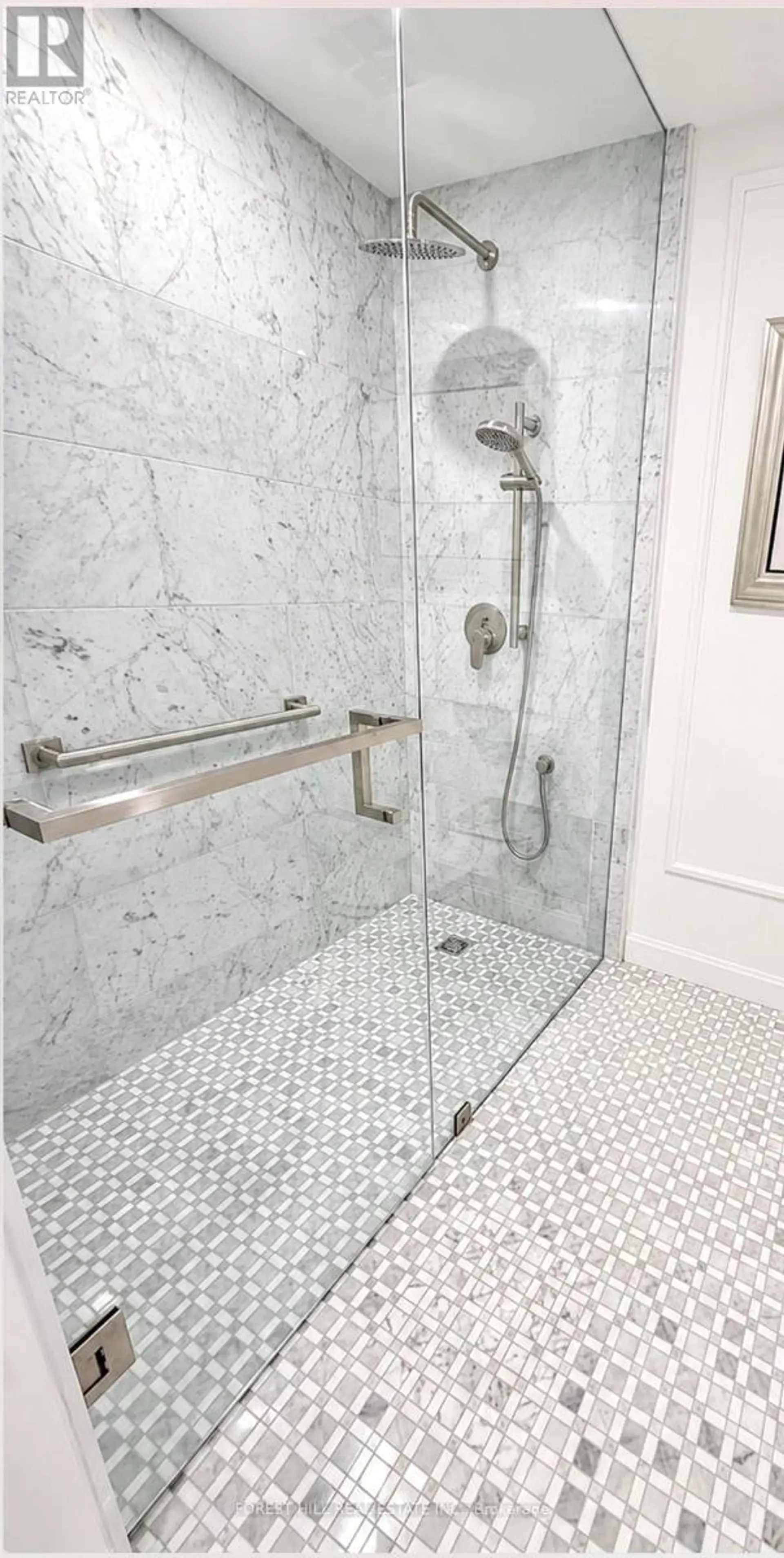 #205 350 LONSDALE ROAD - Image 11