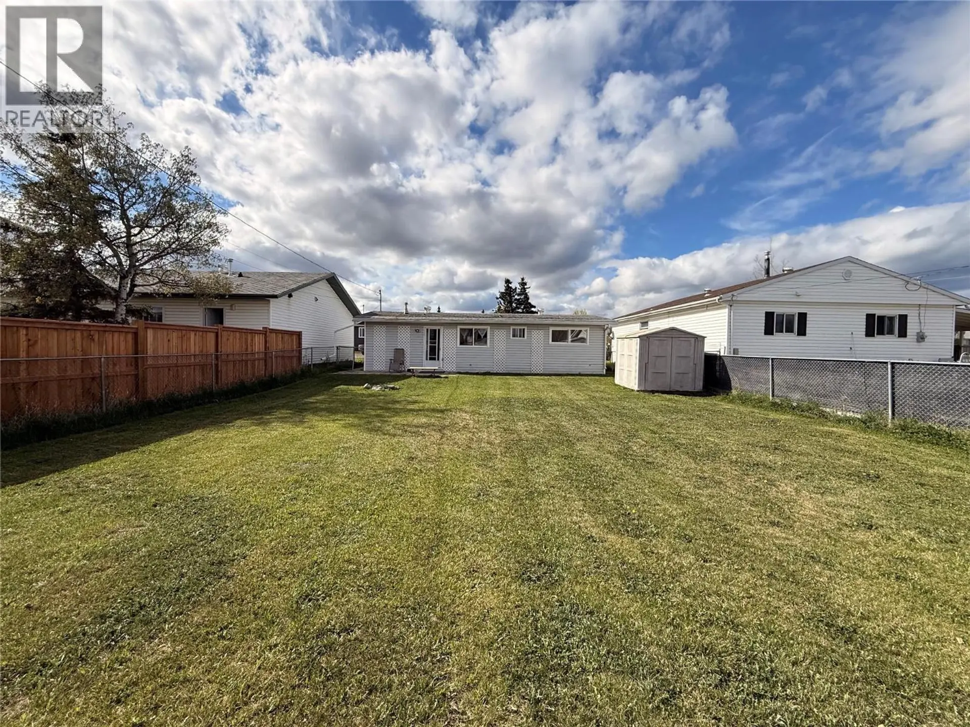 1016 120 Avenue - Image 12