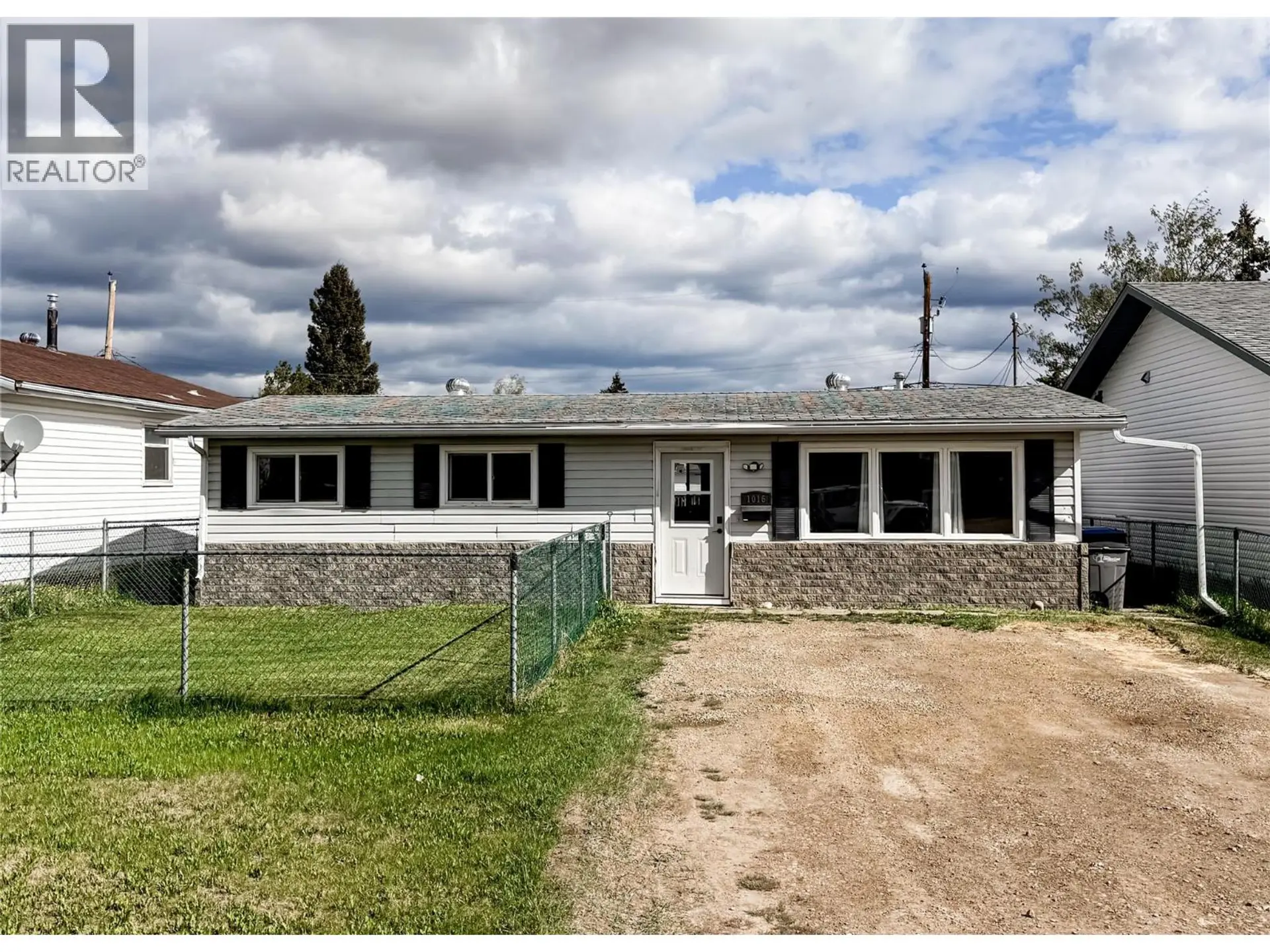 Property at 1016 120 Avenue, Dawson Creek, BC