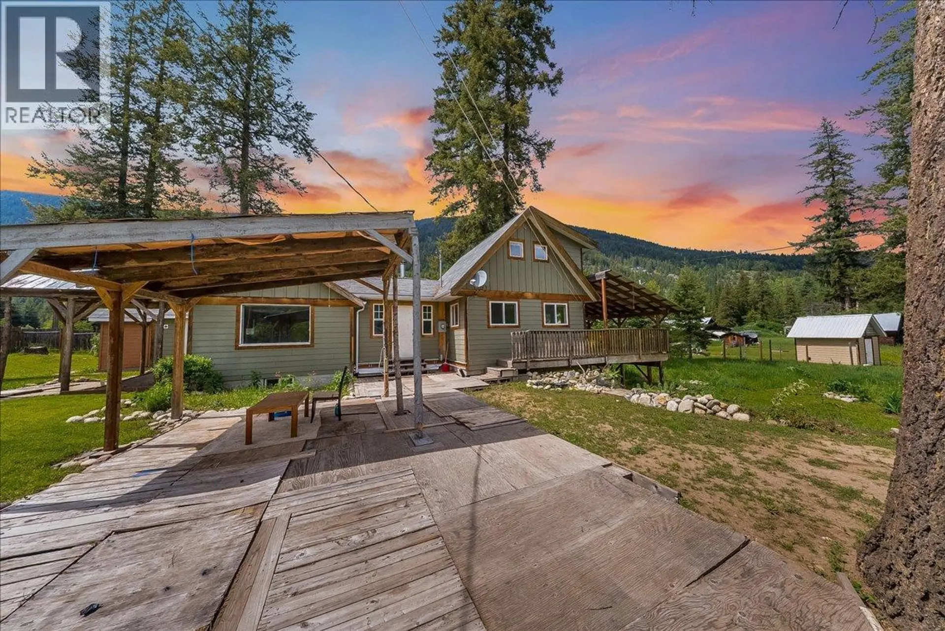 Property at 2018 Tarrys Road, Castlegar, BC