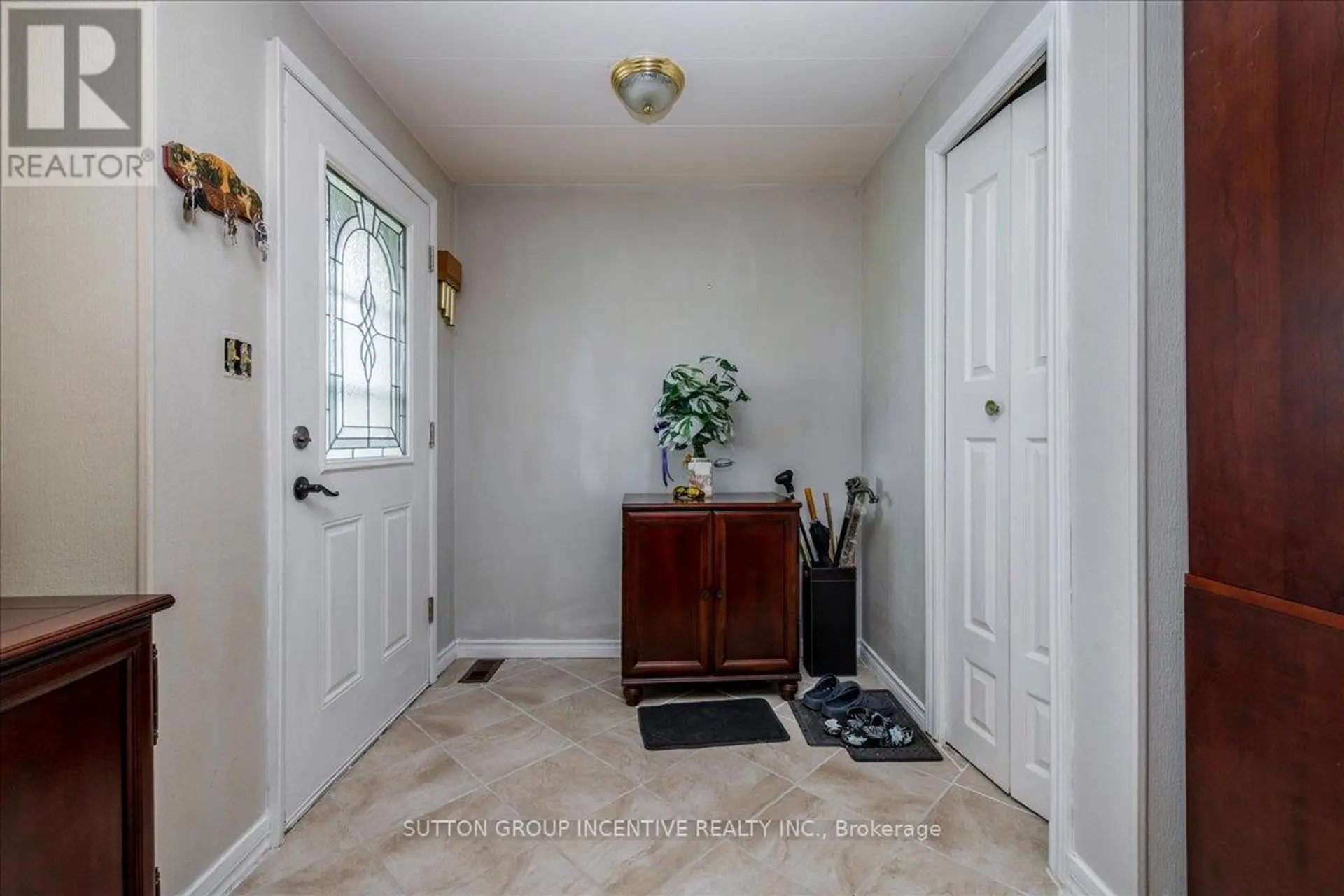 6 PINE HILL COURT - Image 4