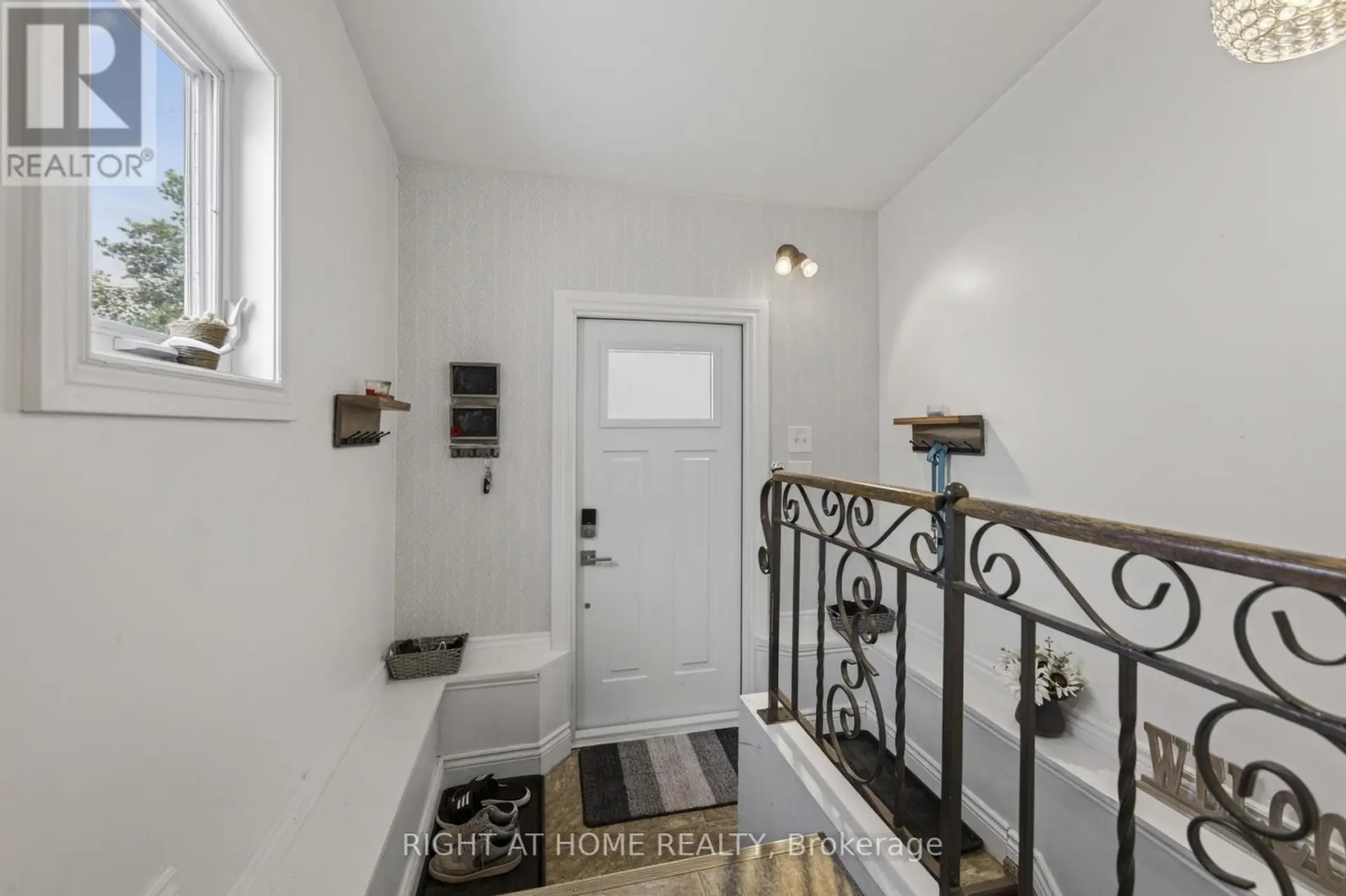 313 MARY STREET - Image 11
