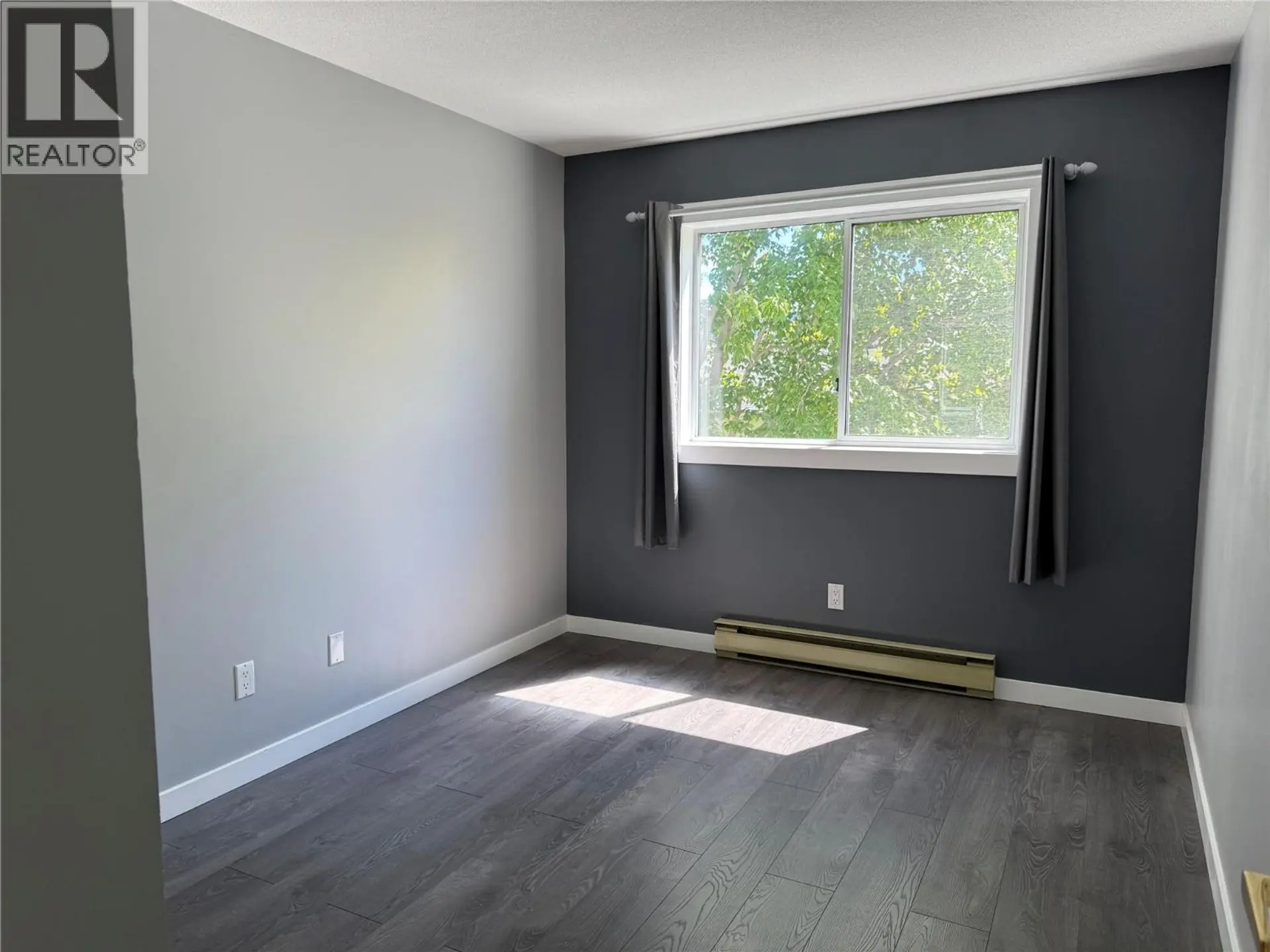 #208 255 McIntosh Road - Image 12
