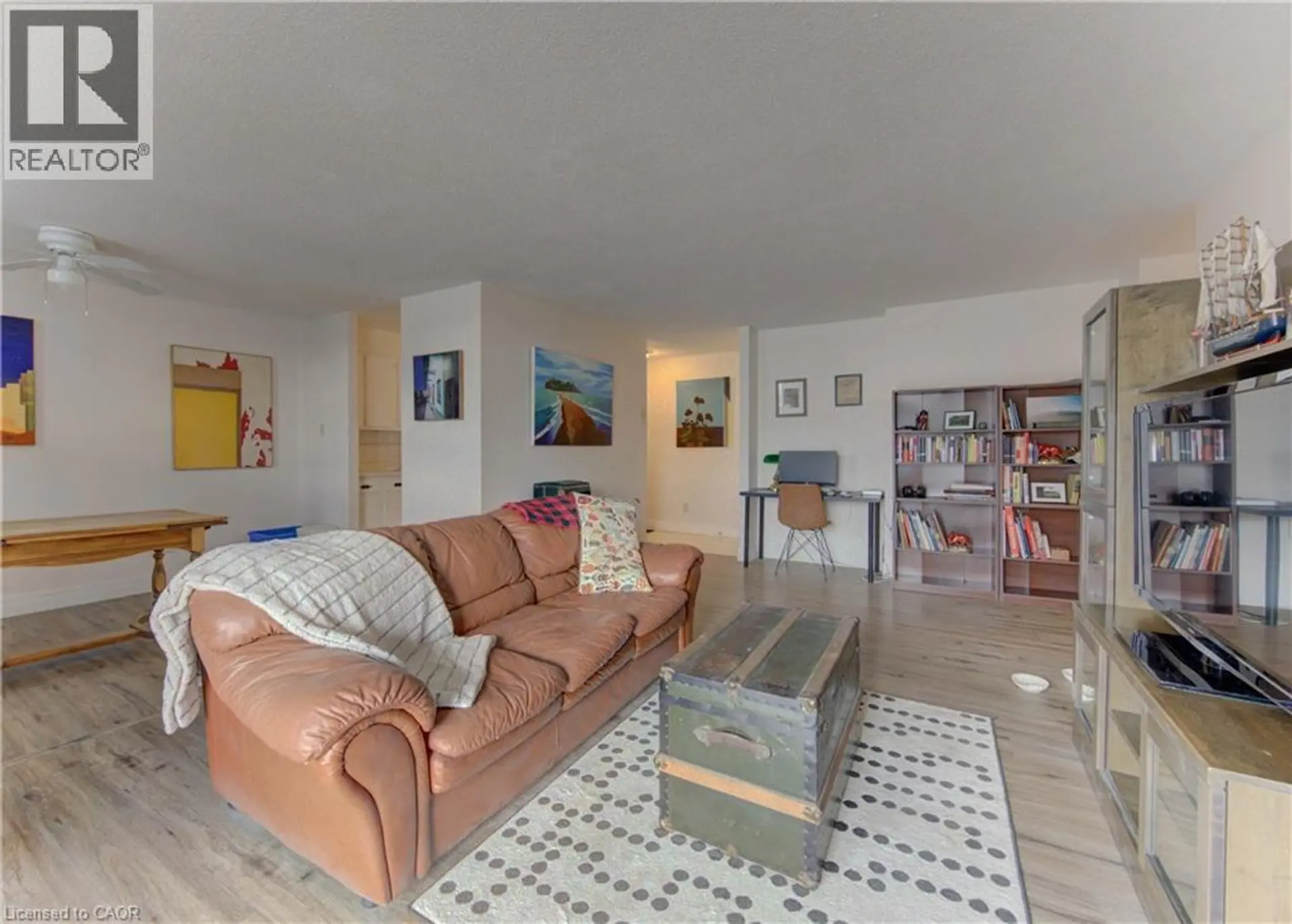 #214 185 KEHL Street - Image 4