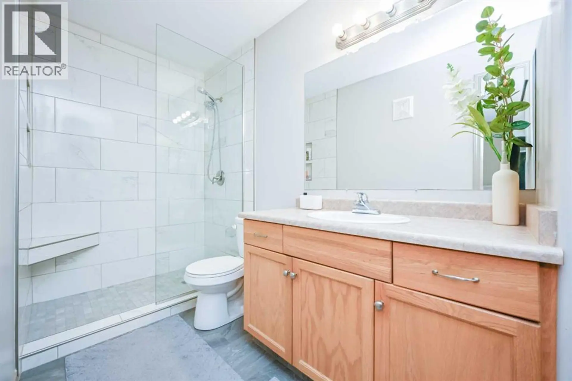 10605 72 Avenue - Image 11