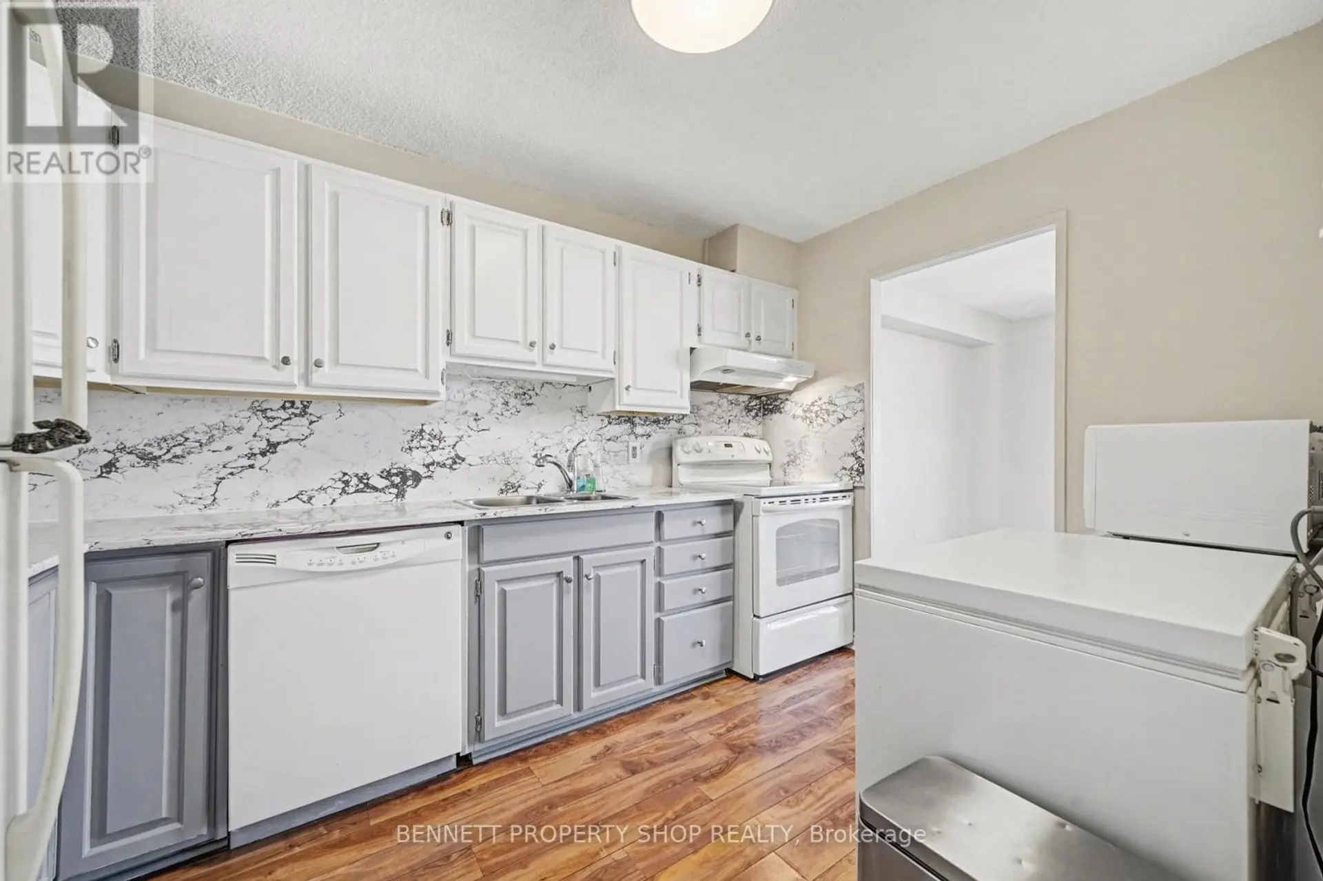 #2011 665 BATHGATE DRIVE - Image 4