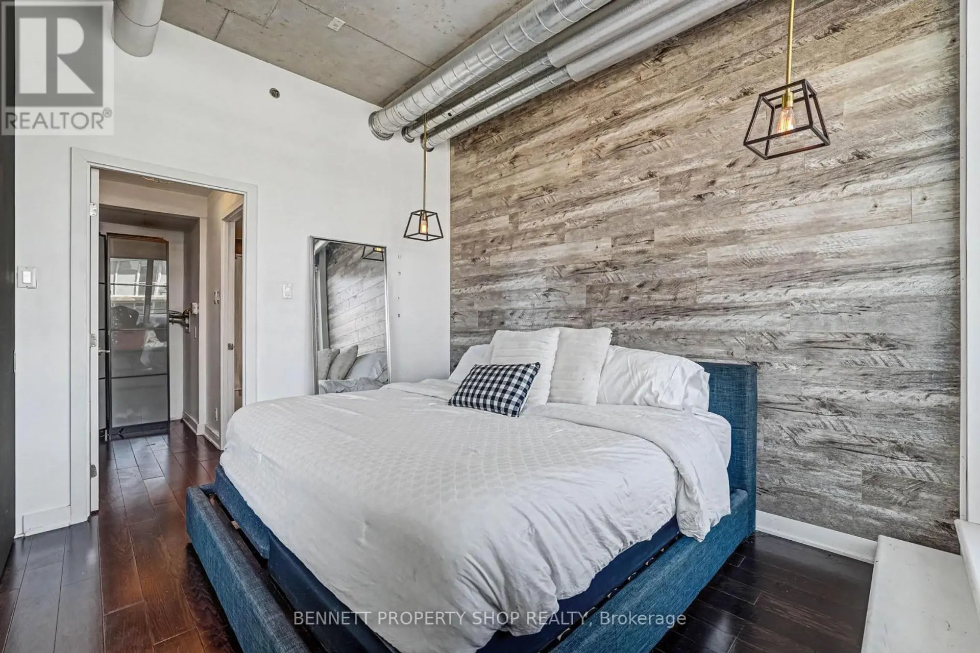 #811 360 MCLEOD STREET - Image 7