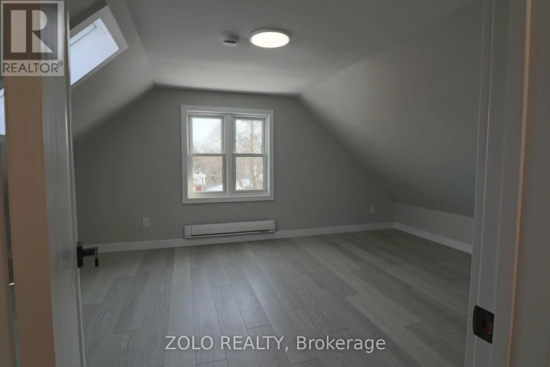 498 CHARLOTTE STREET - Image 13