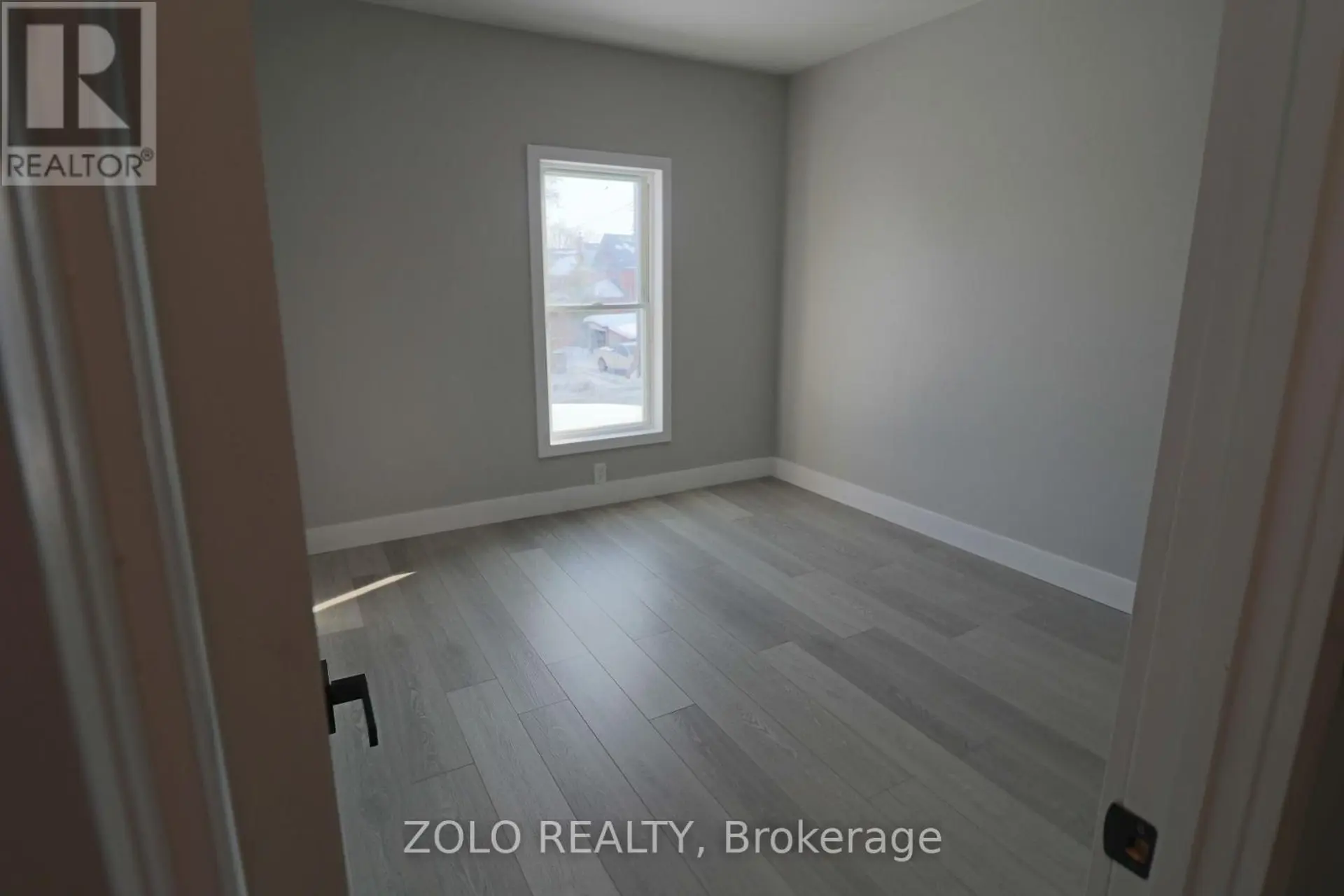 498 CHARLOTTE STREET - Image 8