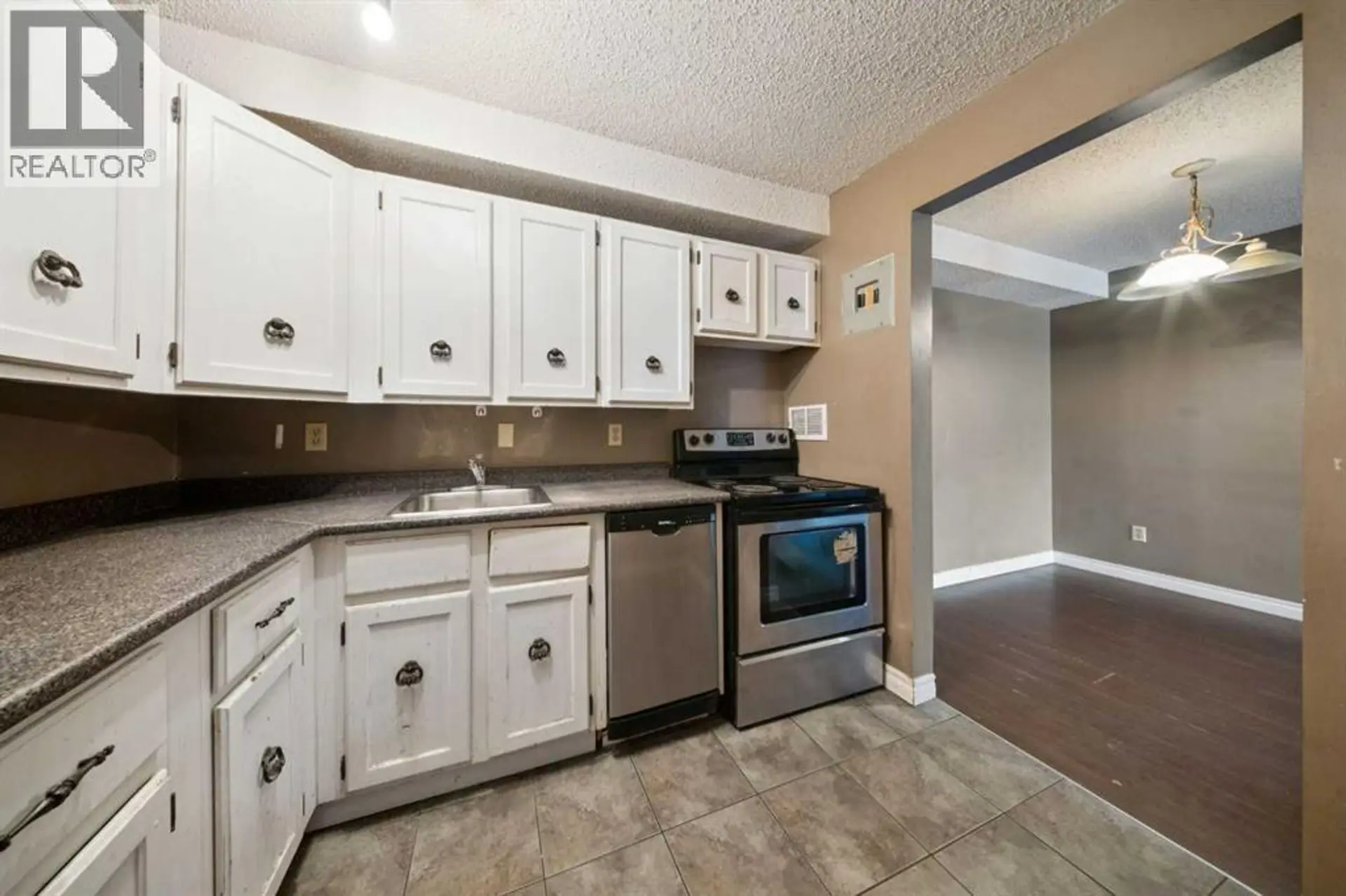 #5111 315 Southampton Drive SW - Image 9