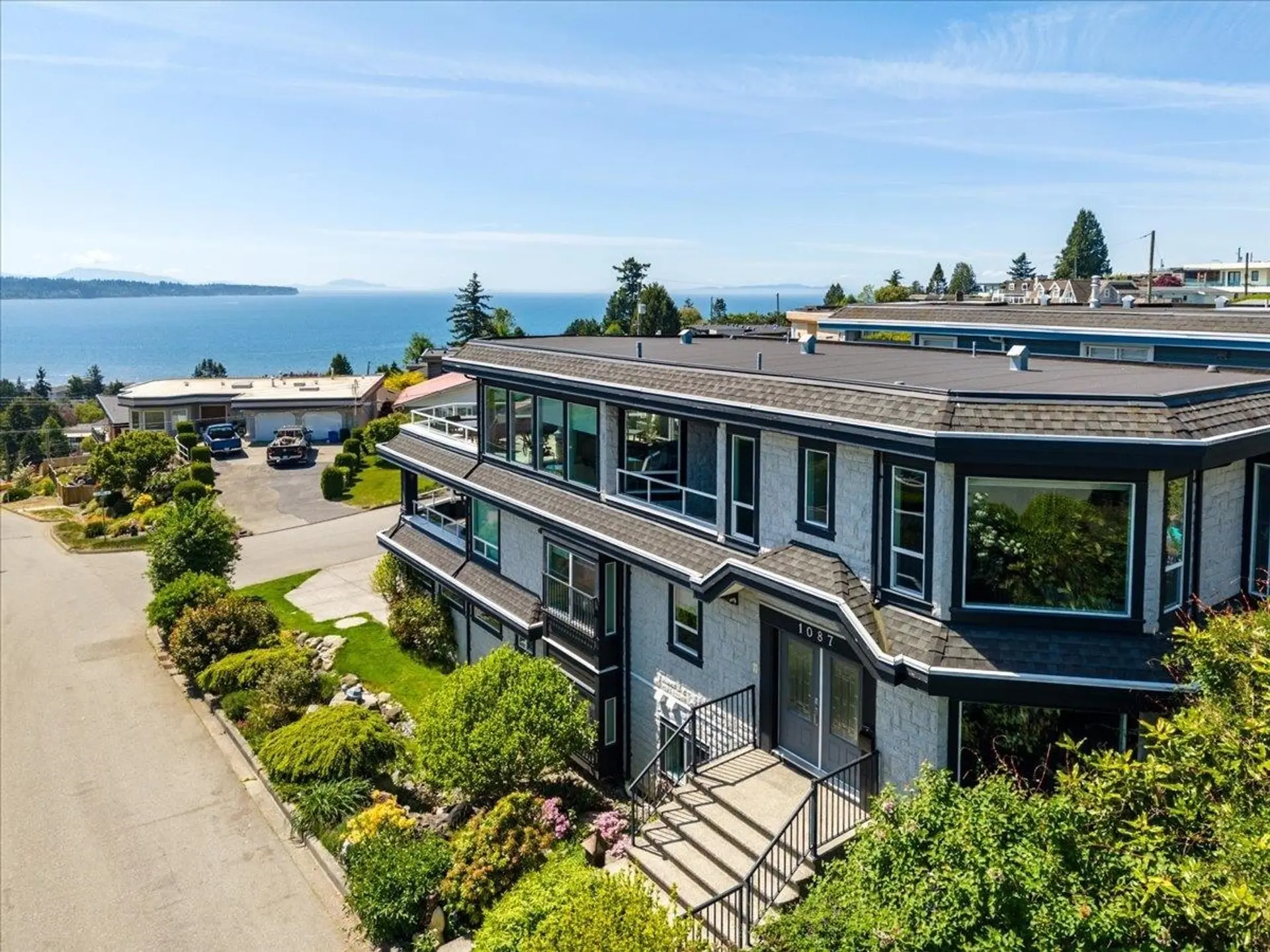 Property at 1087 Finlay Street, White Rock, BC