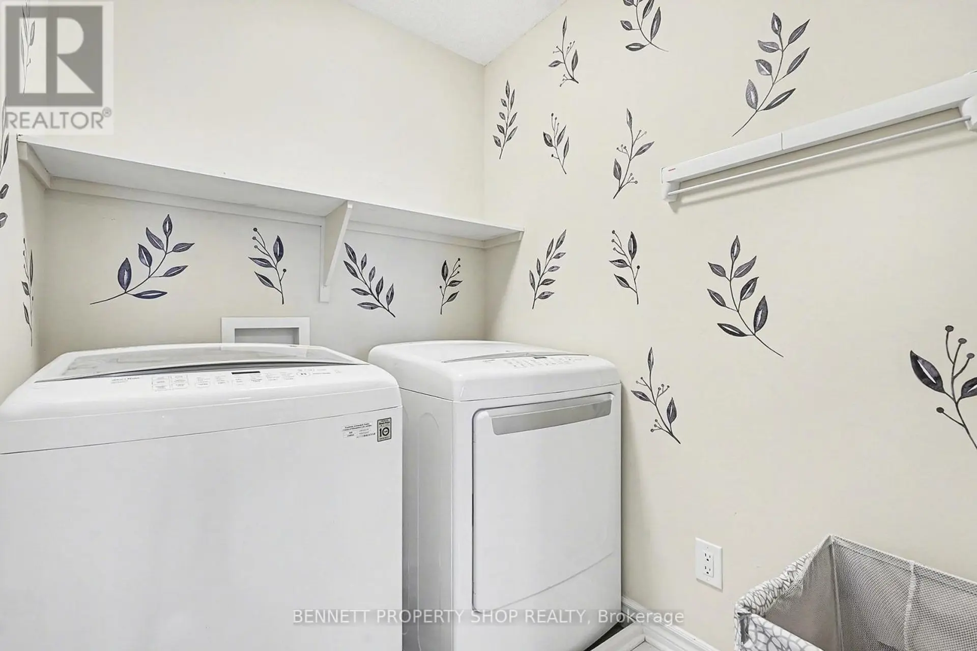 554 STARGAZER CRESCENT - Image 16