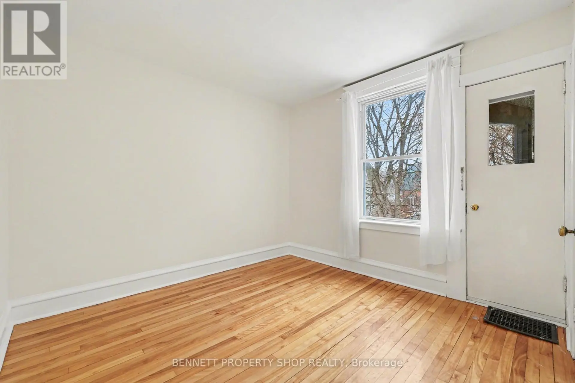 51 SMIRLE AVENUE - Image 10