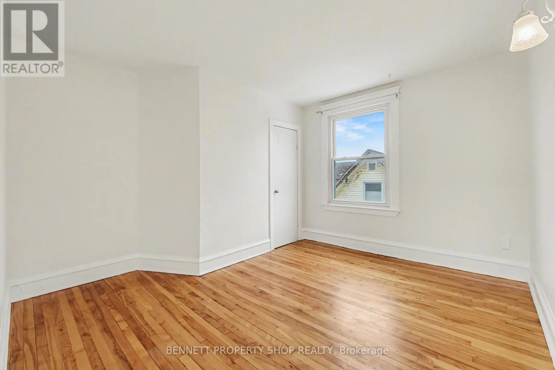 51 SMIRLE AVENUE - Image 9
