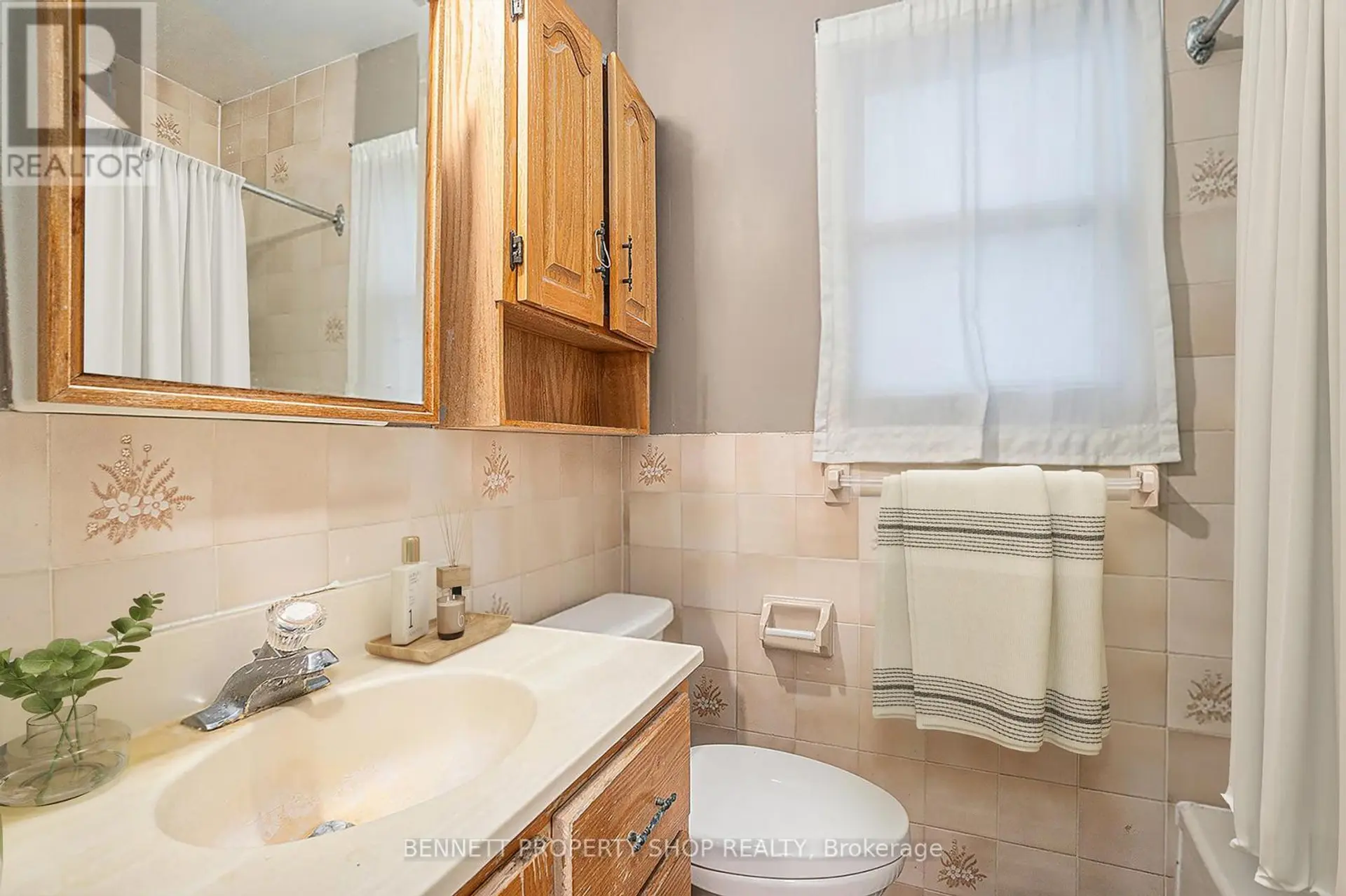 51 SMIRLE AVENUE - Image 6