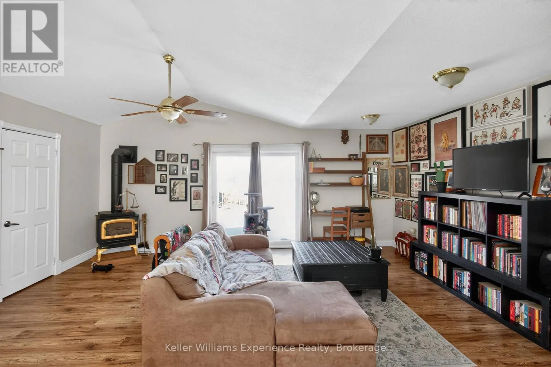 107 PINE STREET - Image 8