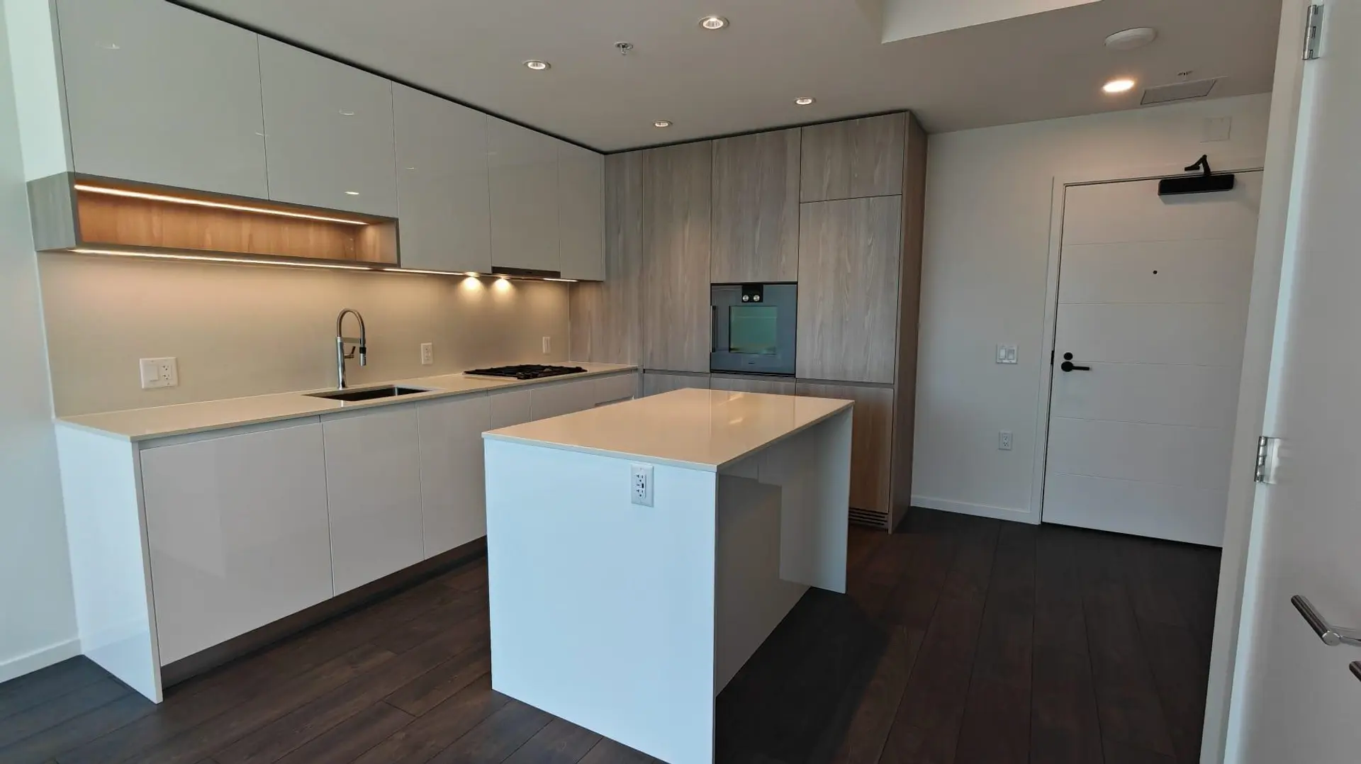 #606 6200 Minoru Boulevard - Image 6