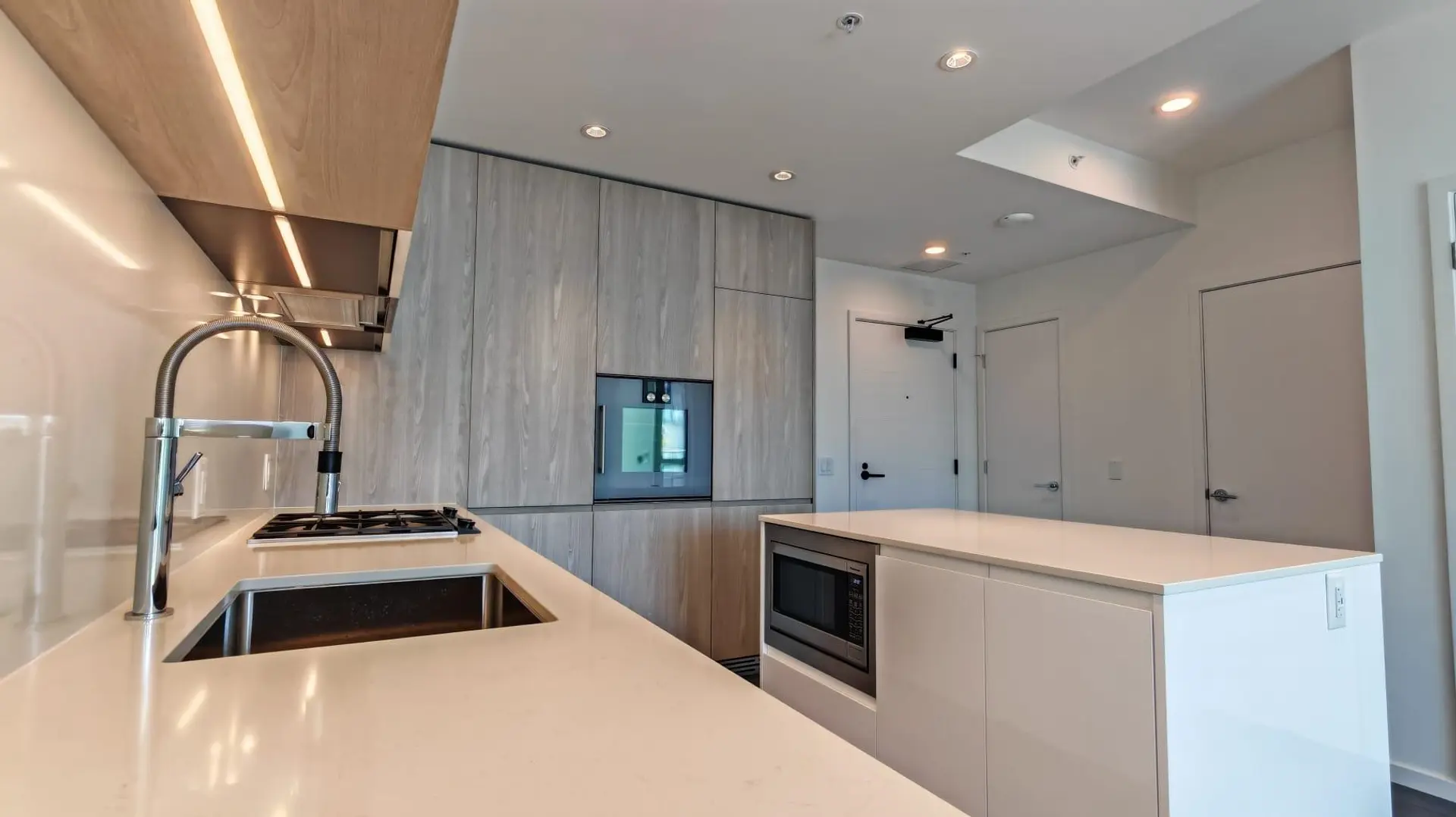 #606 6200 Minoru Boulevard - Image 7