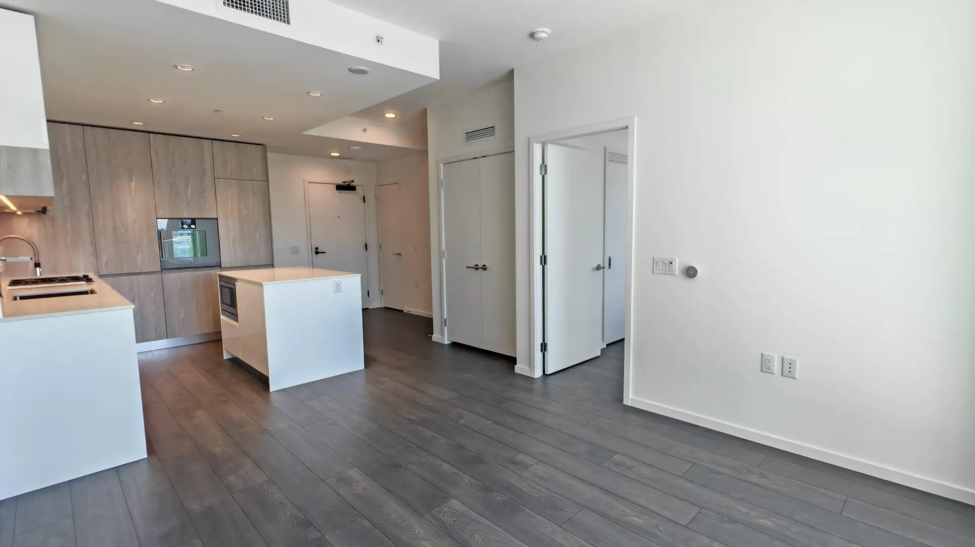 #606 6200 Minoru Boulevard - Image 9
