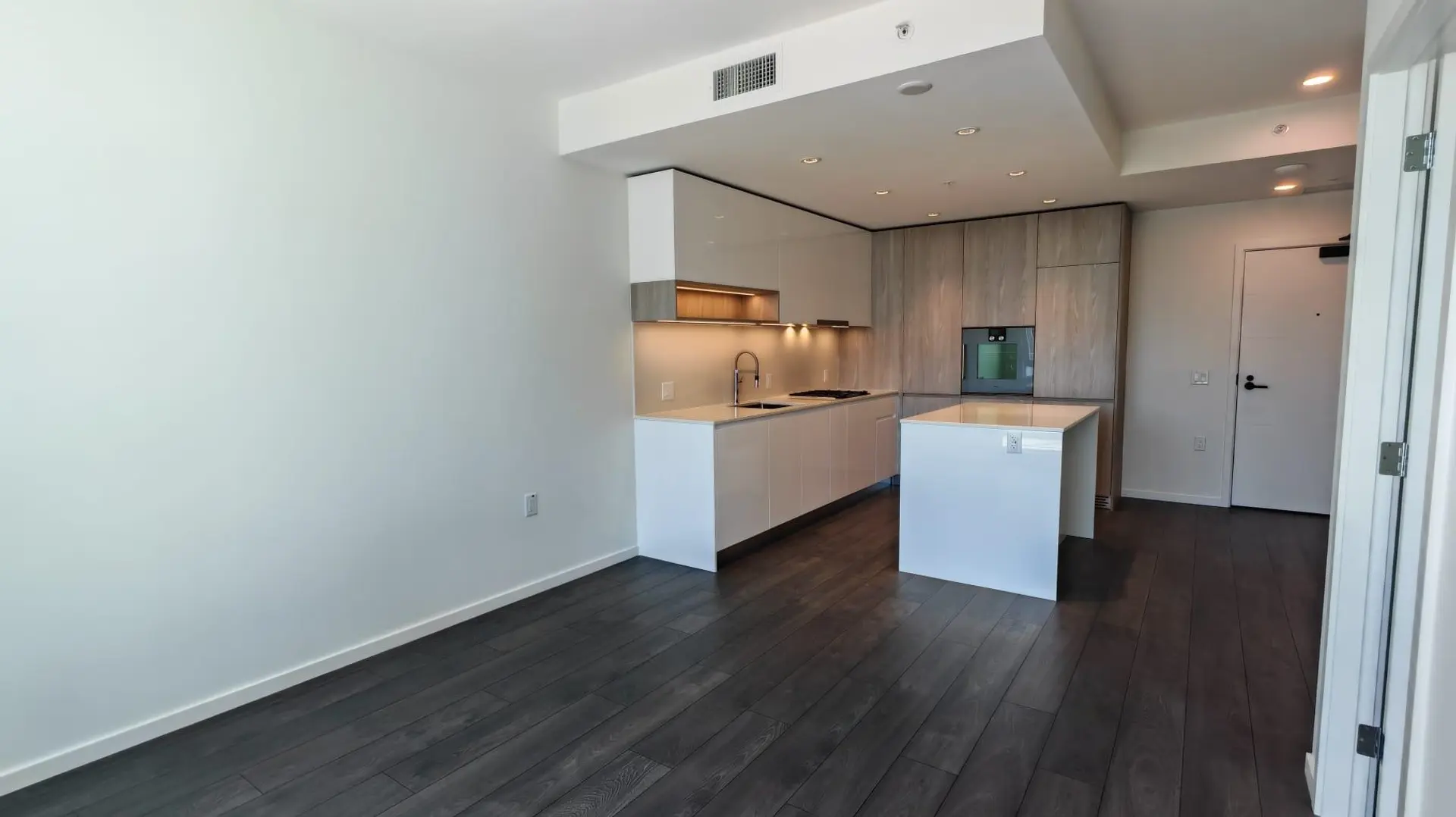 #606 6200 Minoru Boulevard - Image 10