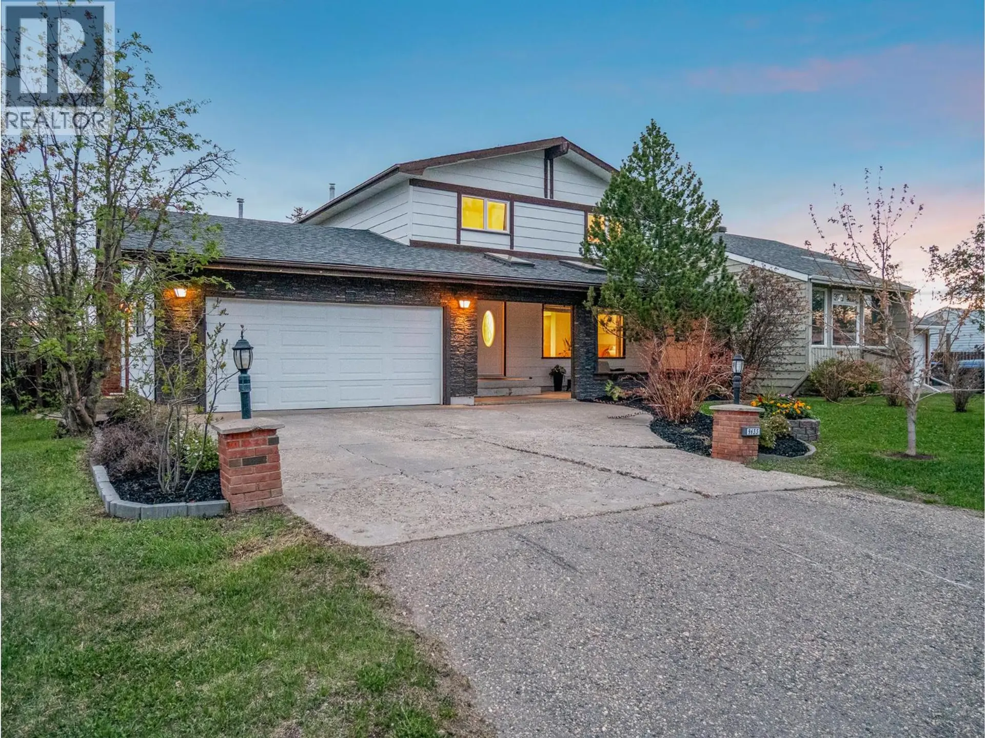 Property at 9433 7 Street, Dawson Creek, BC