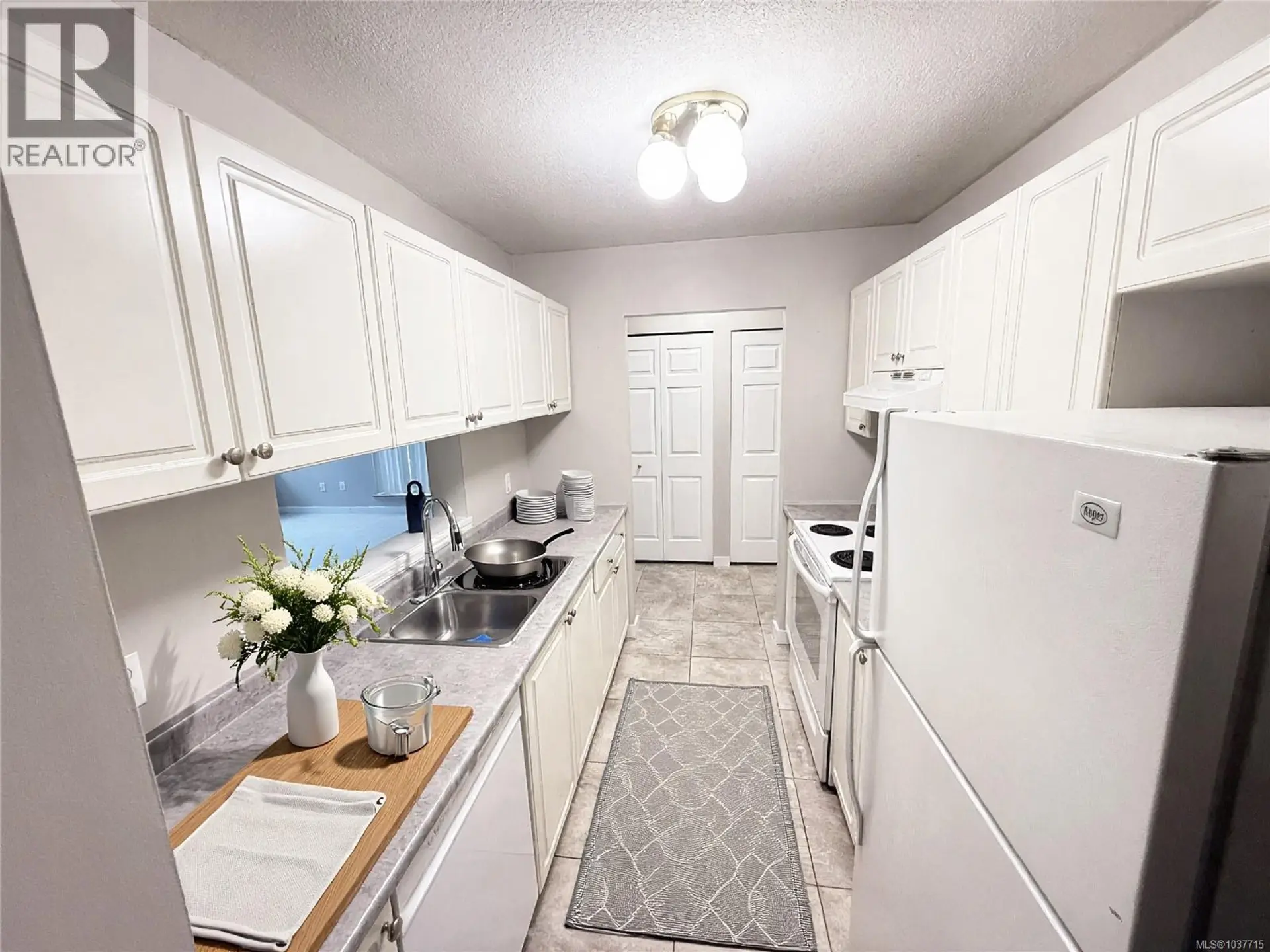 #103 4700 Uplands Dr - Image 5