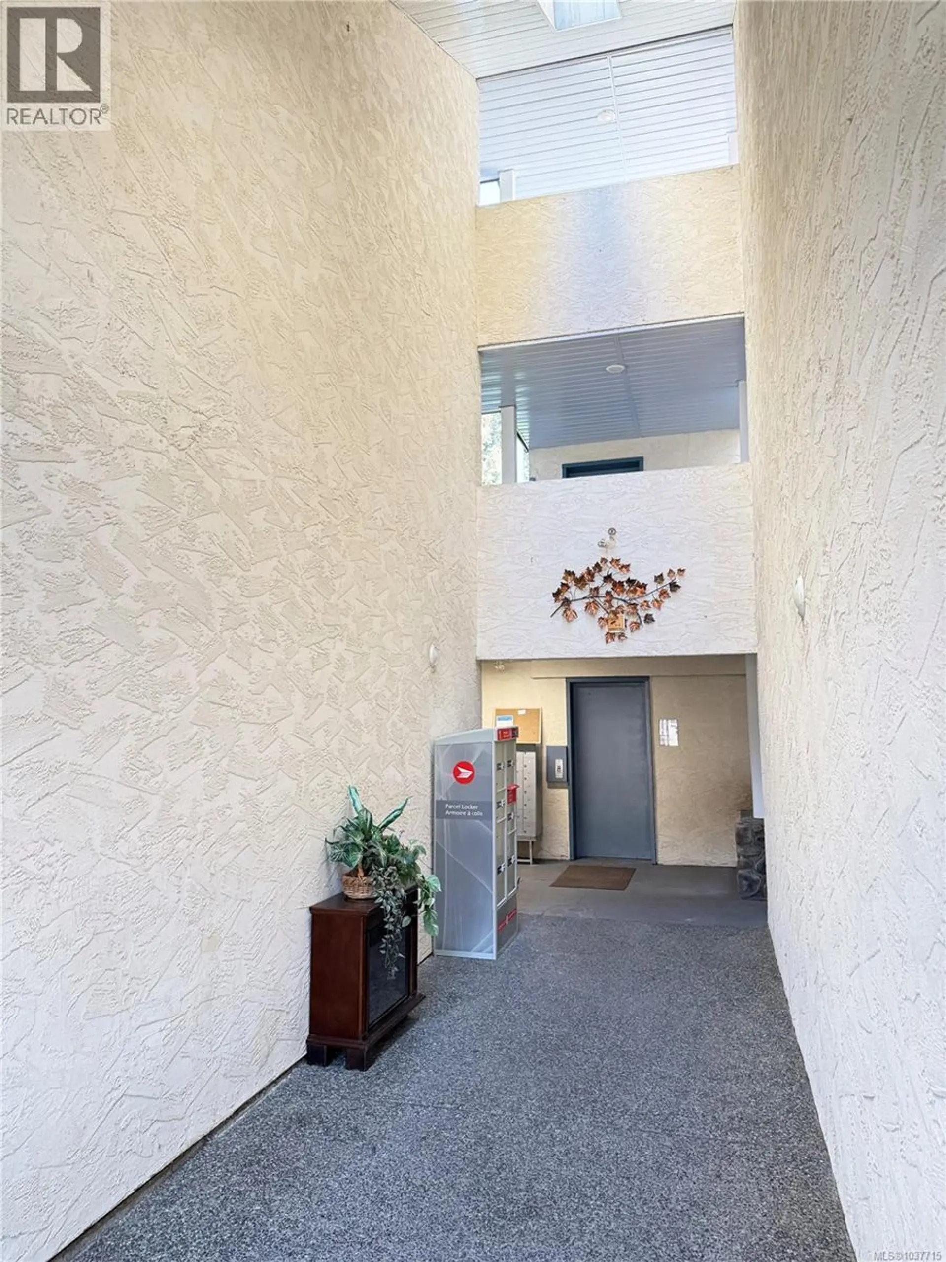 #103 4700 Uplands Dr - Image 3
