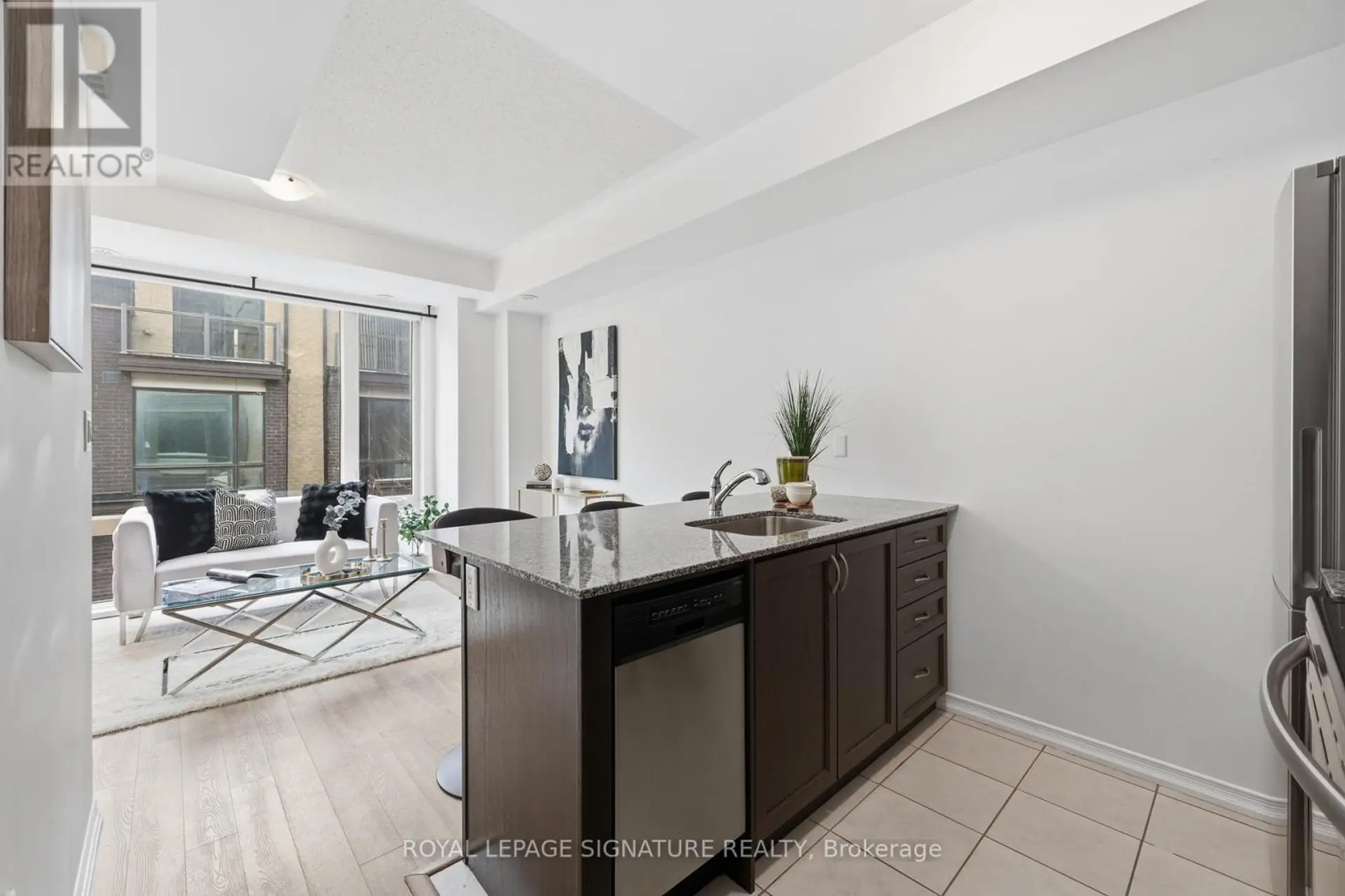 #55 28 FIELDWAY ROAD - Image 6
