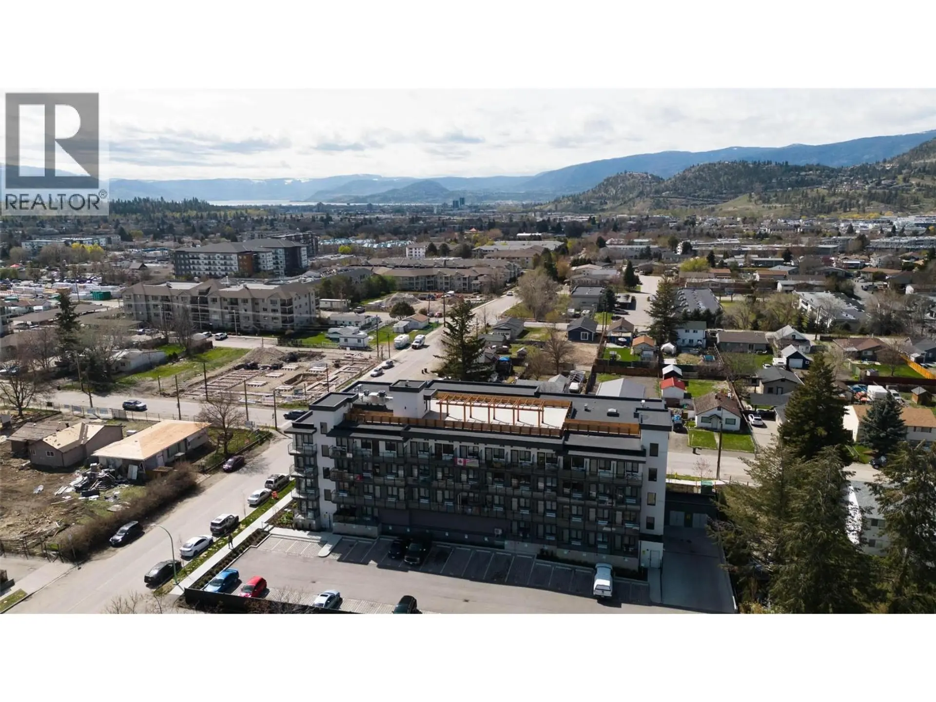 #210 345 Dougall Road N - Image 17