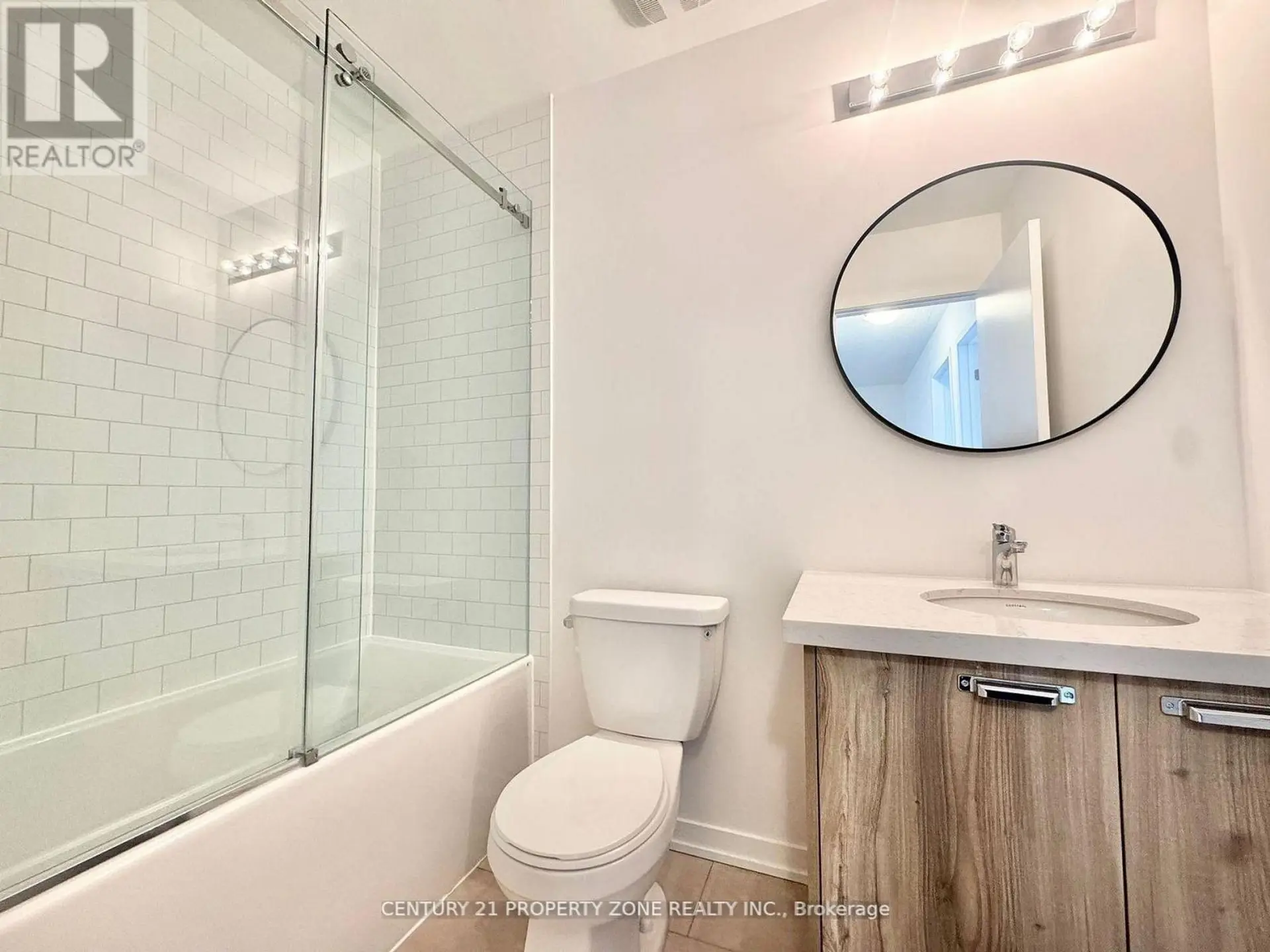 49 KINGBIRD COMMON - Image 9