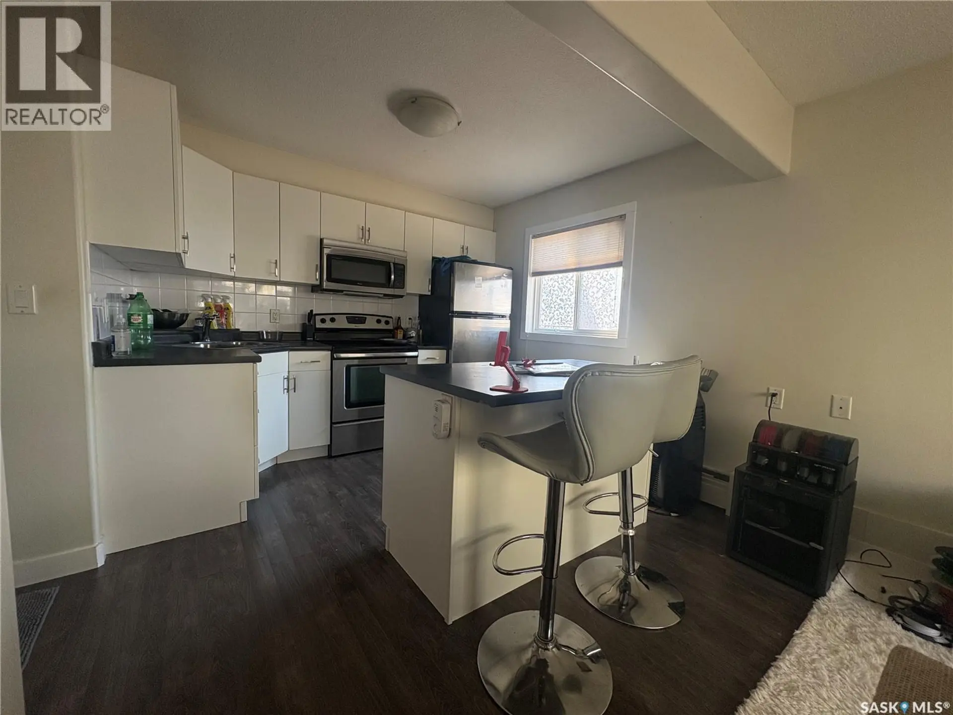#3 2060 Lorne STREET - Image 6