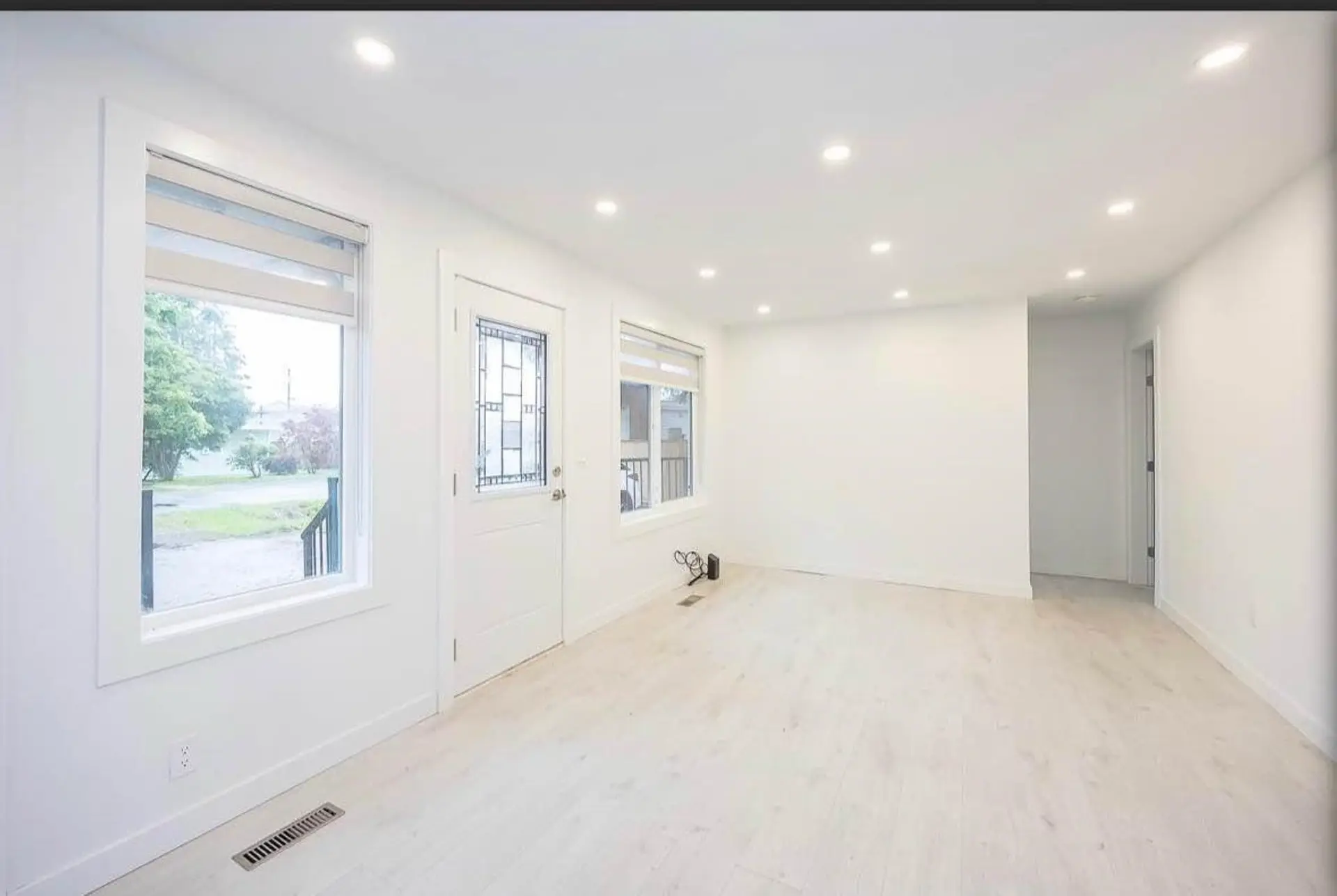 #20367 Kent Street - Image 3
