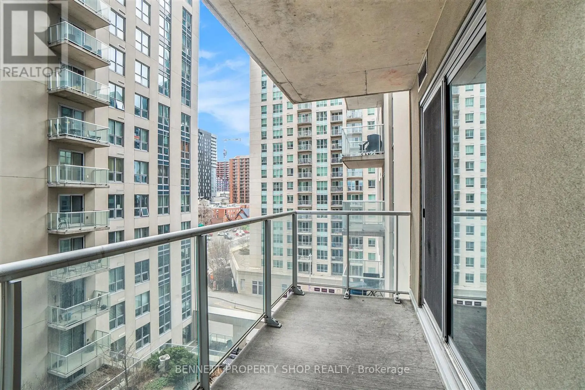 #807 242 RIDEAU STREET - Image 8