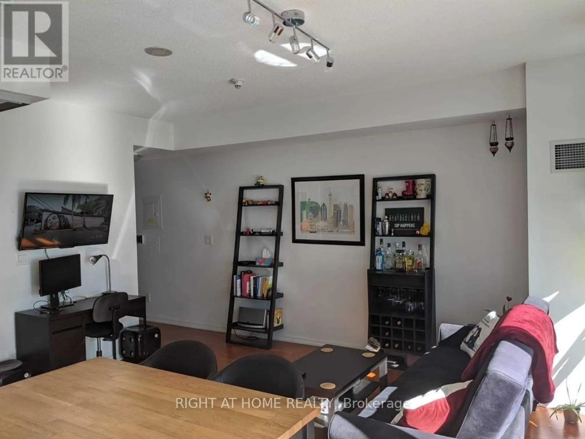 #3411 55 BREMNER BOULEVARD - Image 3