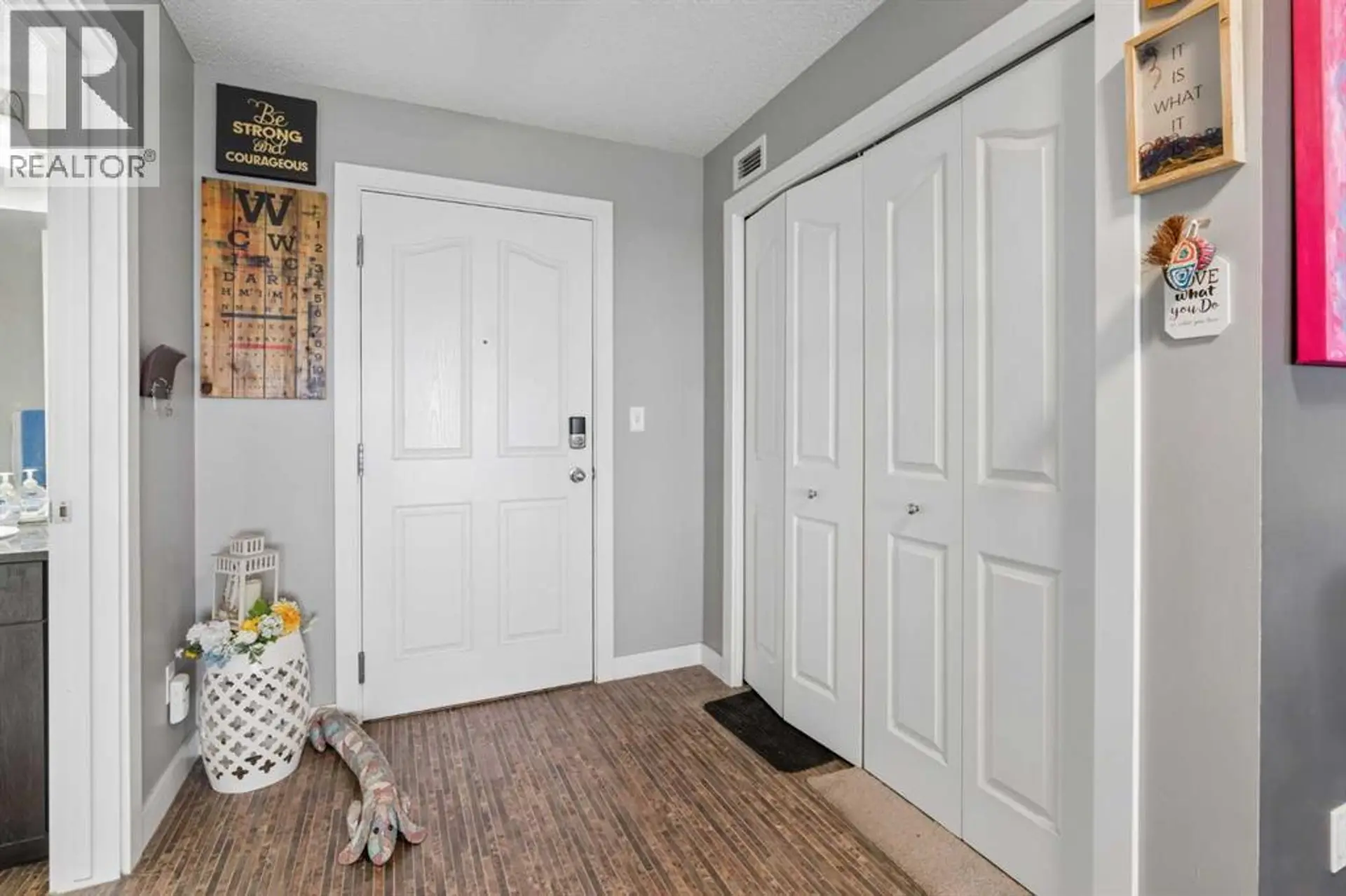 #305 355 Taralake Way NE - Image 17