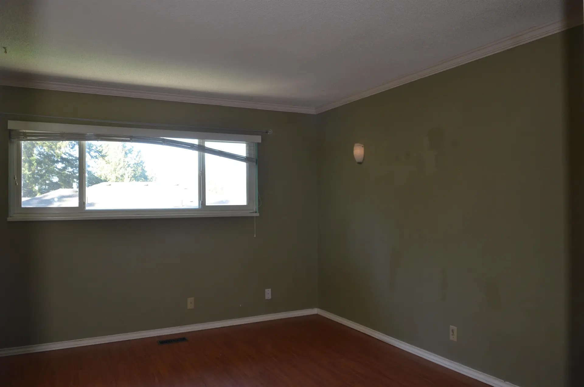6759 Carncross Crescent - Image 12