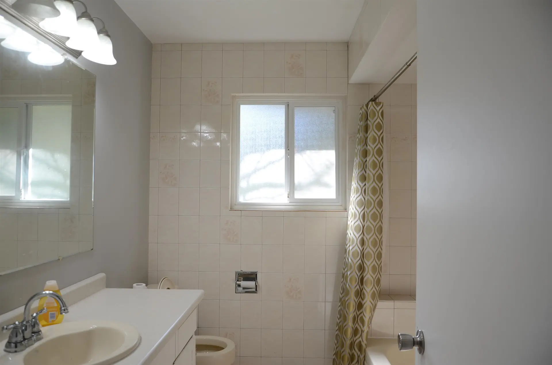 6759 Carncross Crescent - Image 10