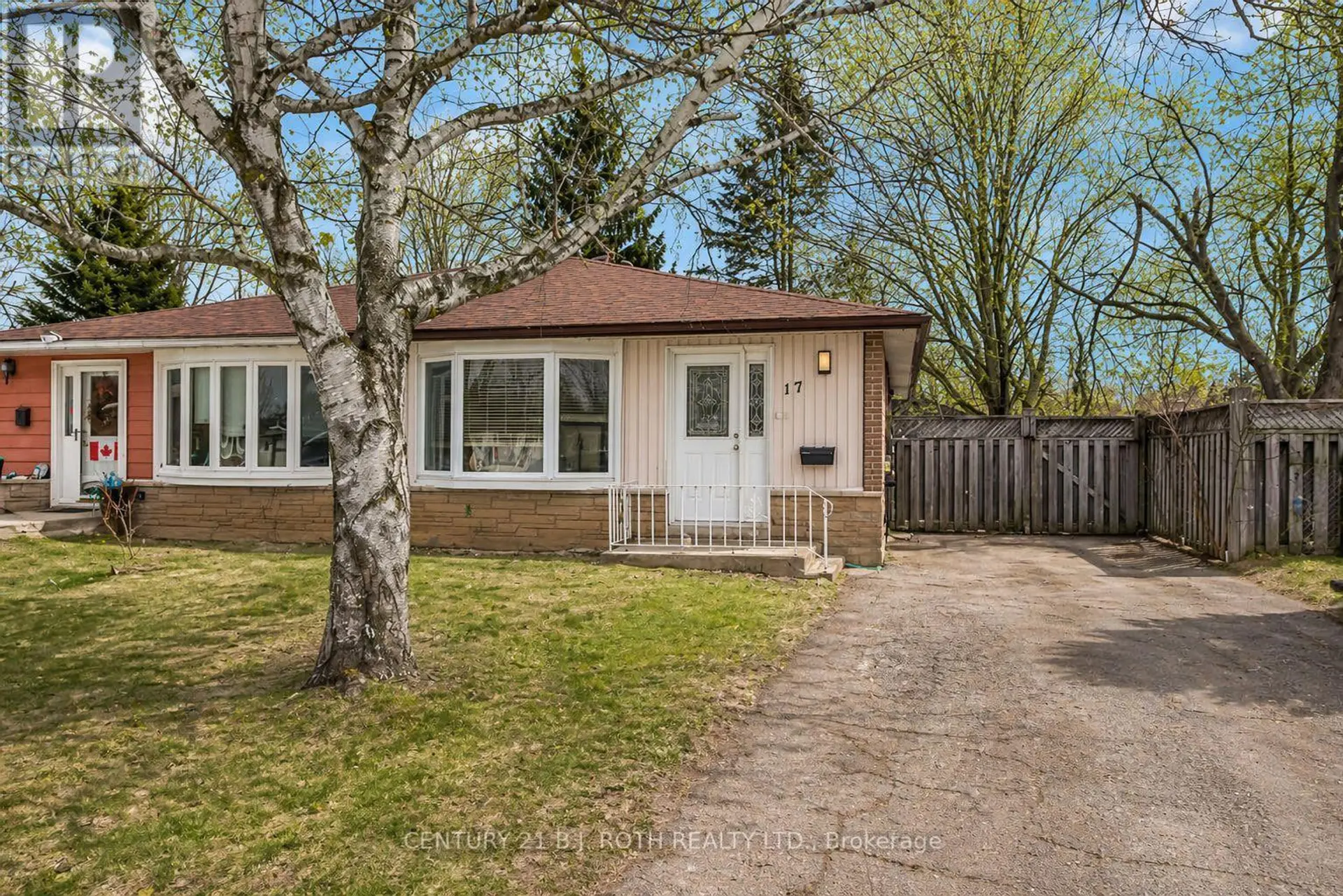 17 BURBANK PLACE - Image 1