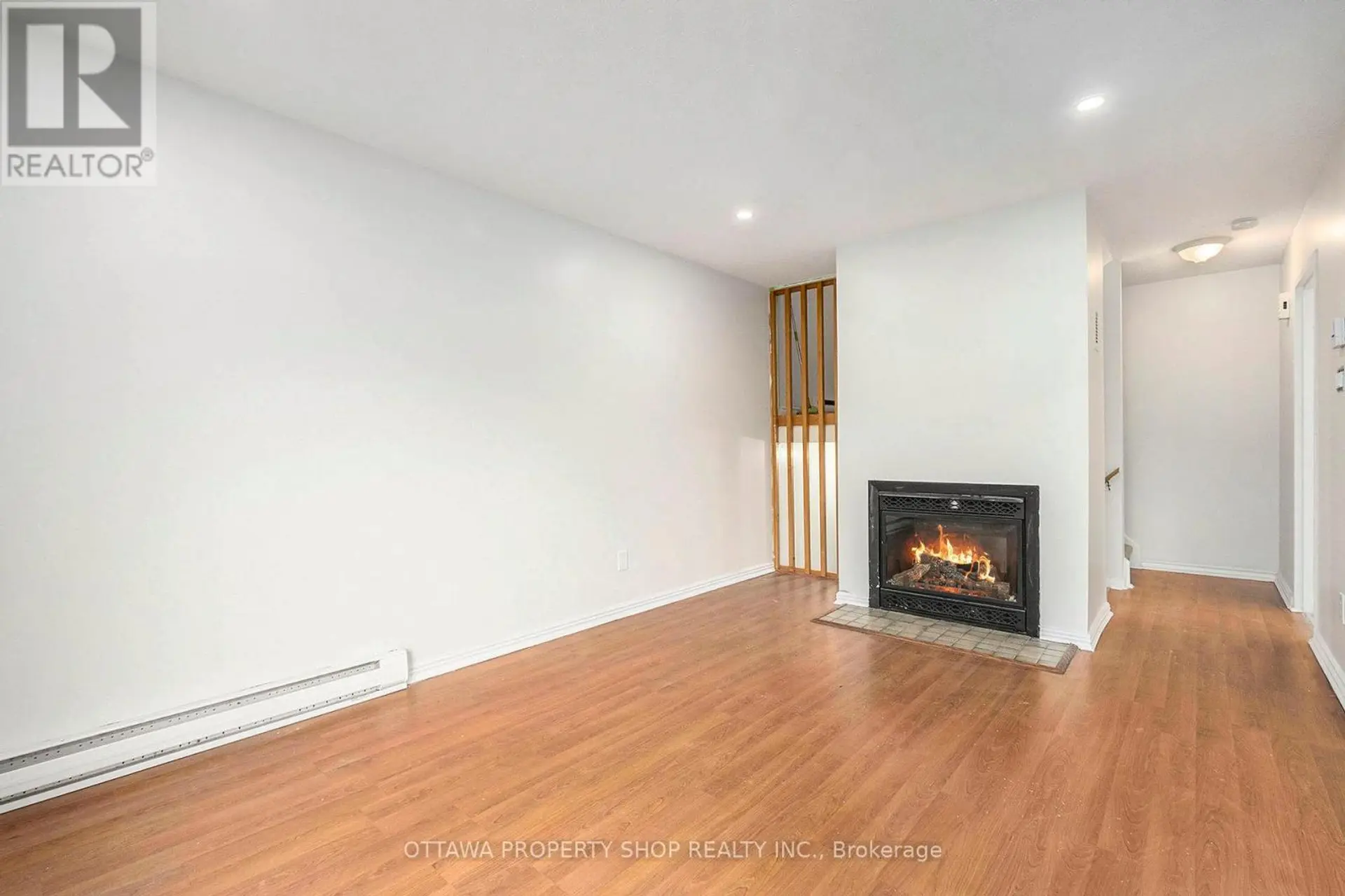 #185 825 CAHILL DRIVE W - Image 6