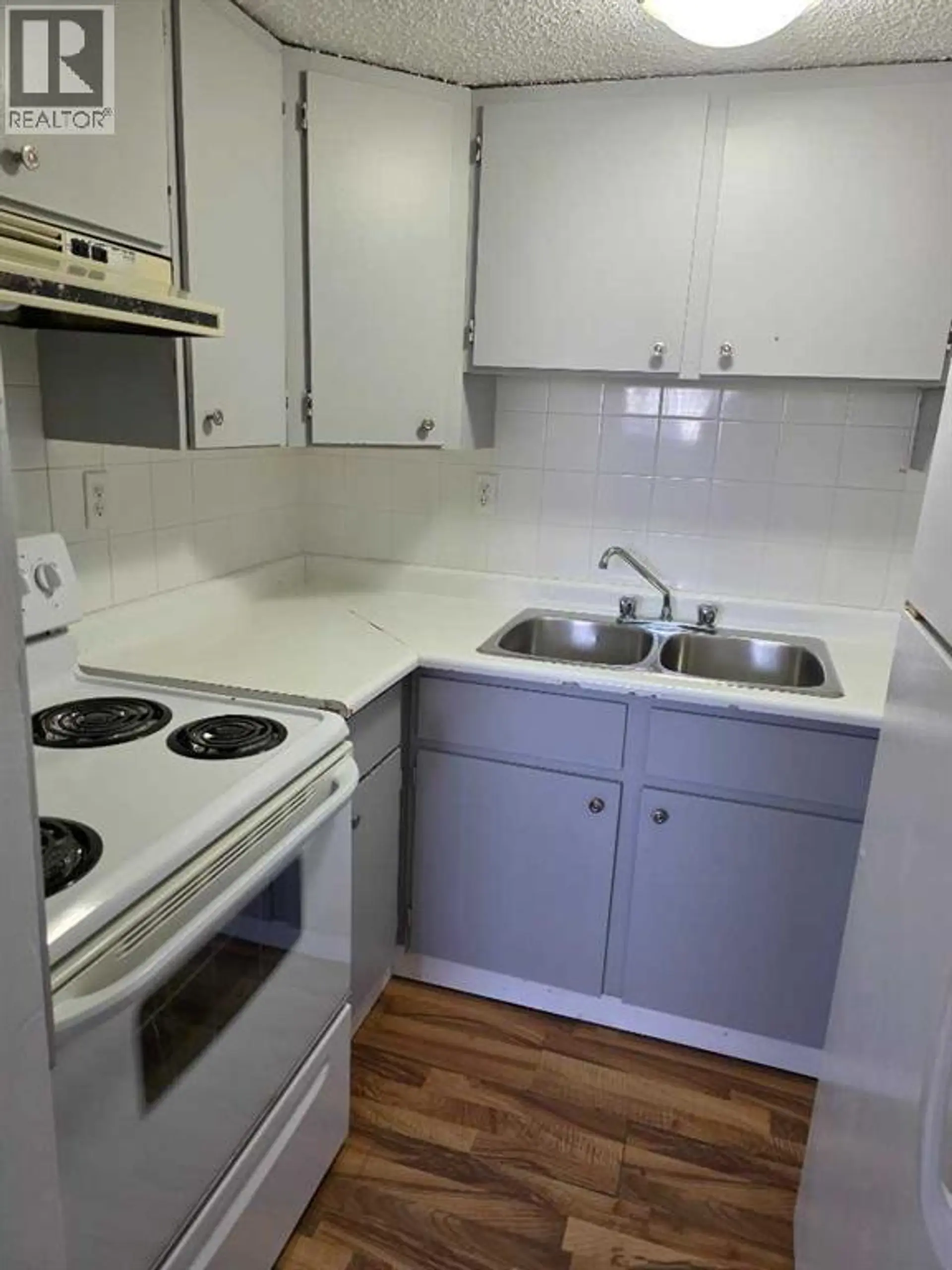 4503 73 Street NW - Image 8