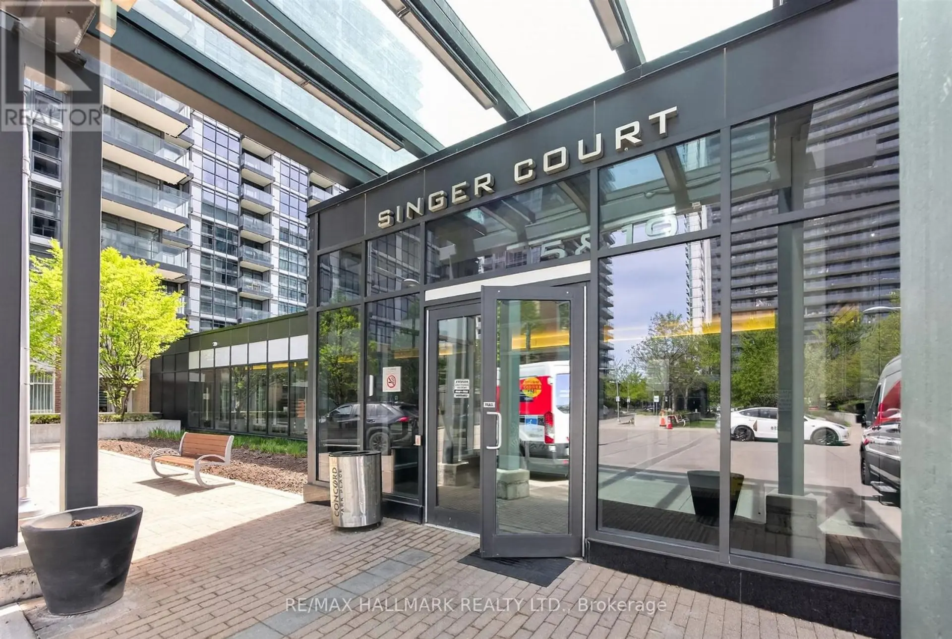 #PH16 19 SINGER COURT - Image 2