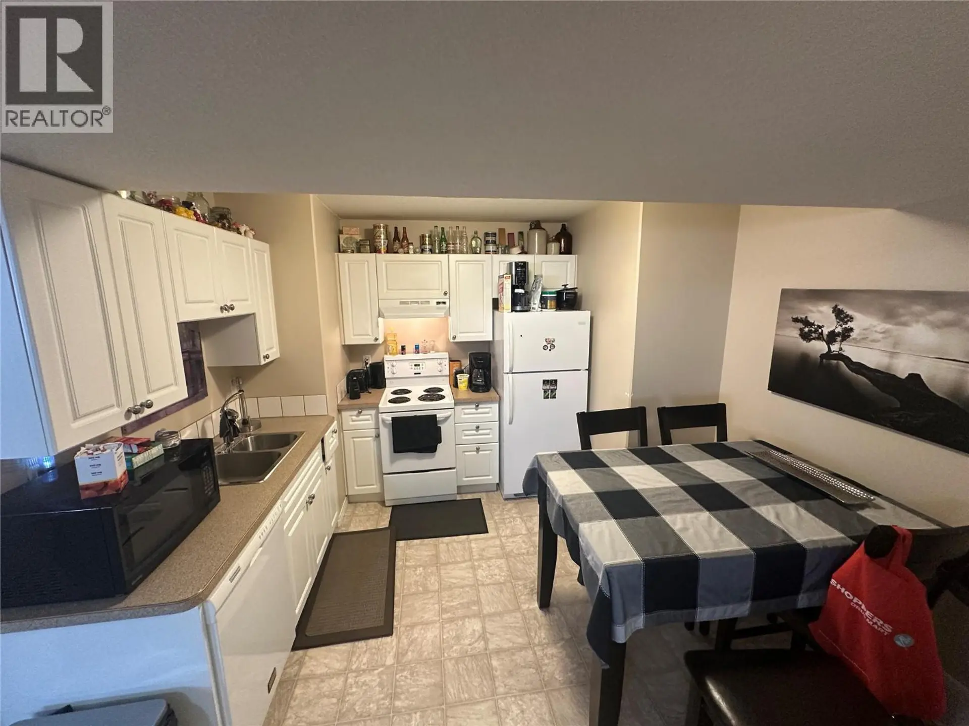 8713 19A Street - Image 10