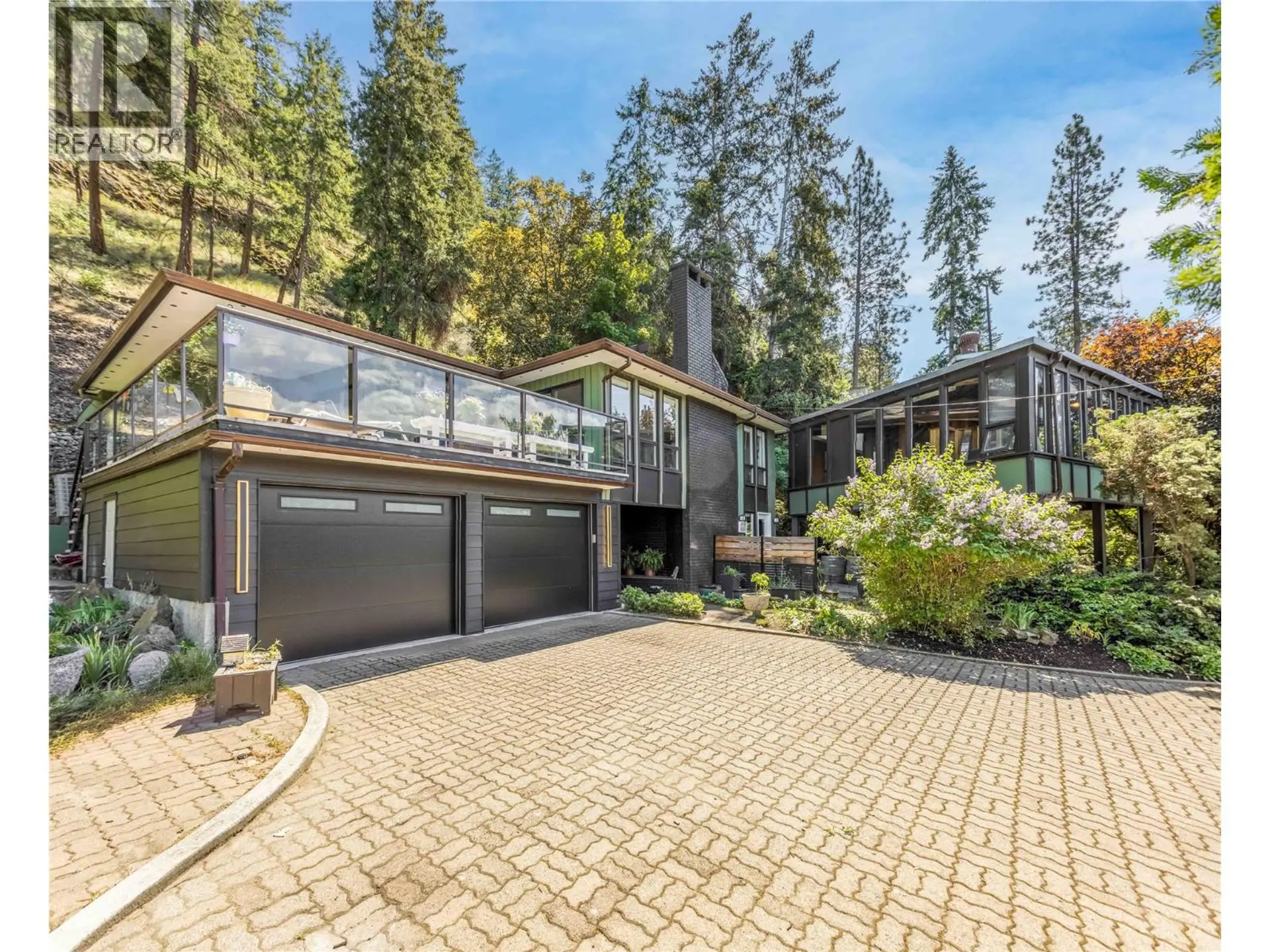 Property at 155 Clifton Road N, Kelowna, BC
