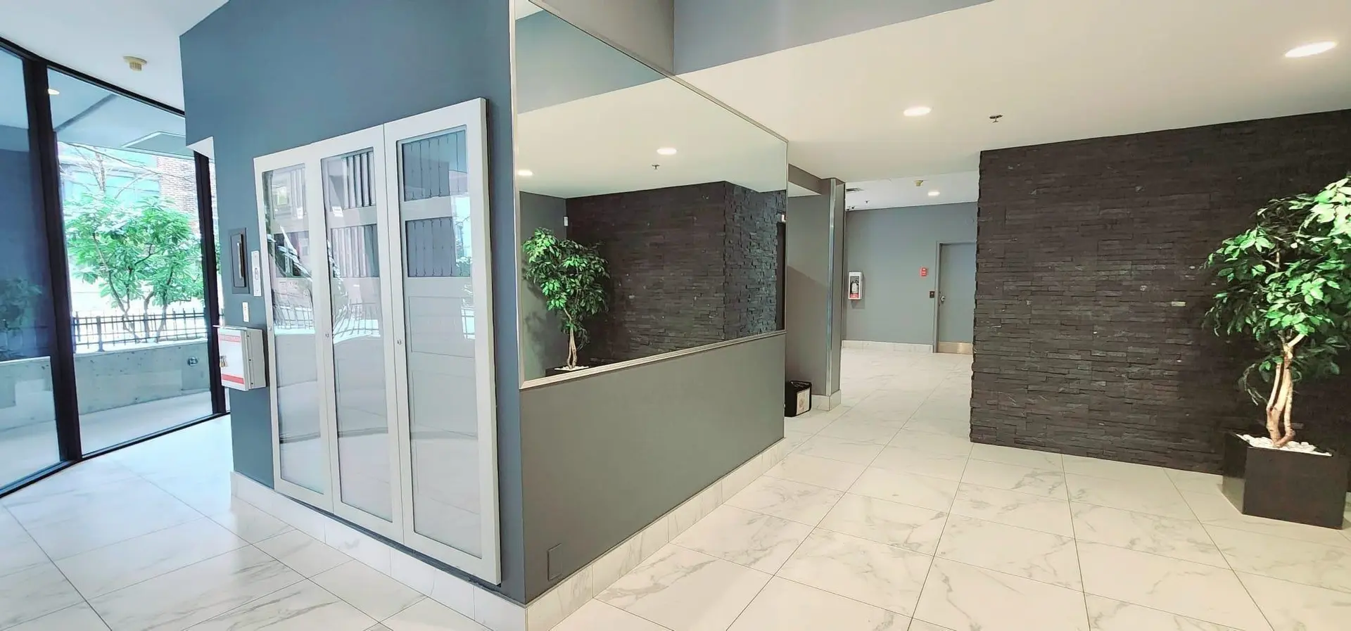 #208 811 Helmcken Street - Image 12