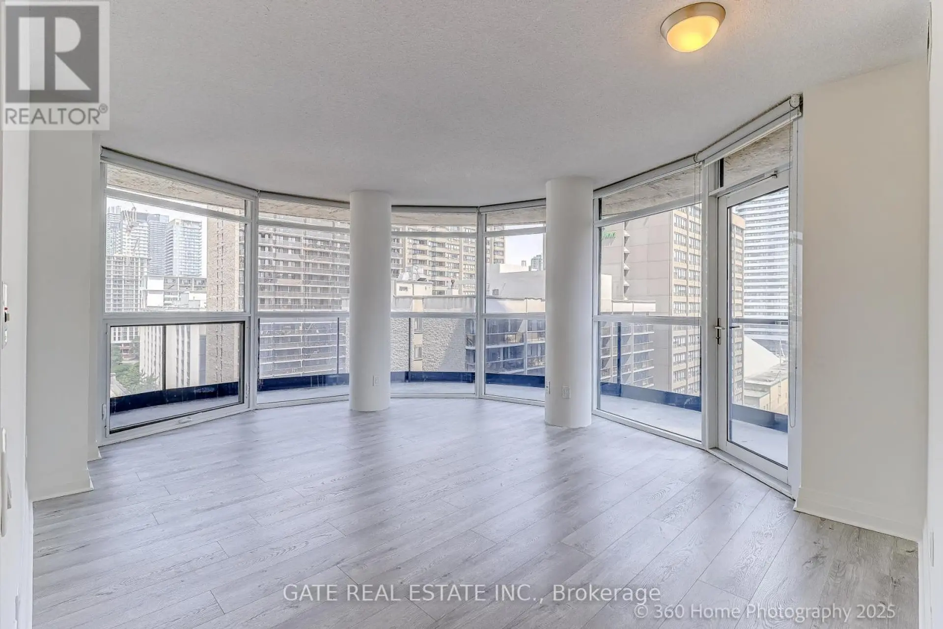 #1705 21 CARLTON STREET - Image 3