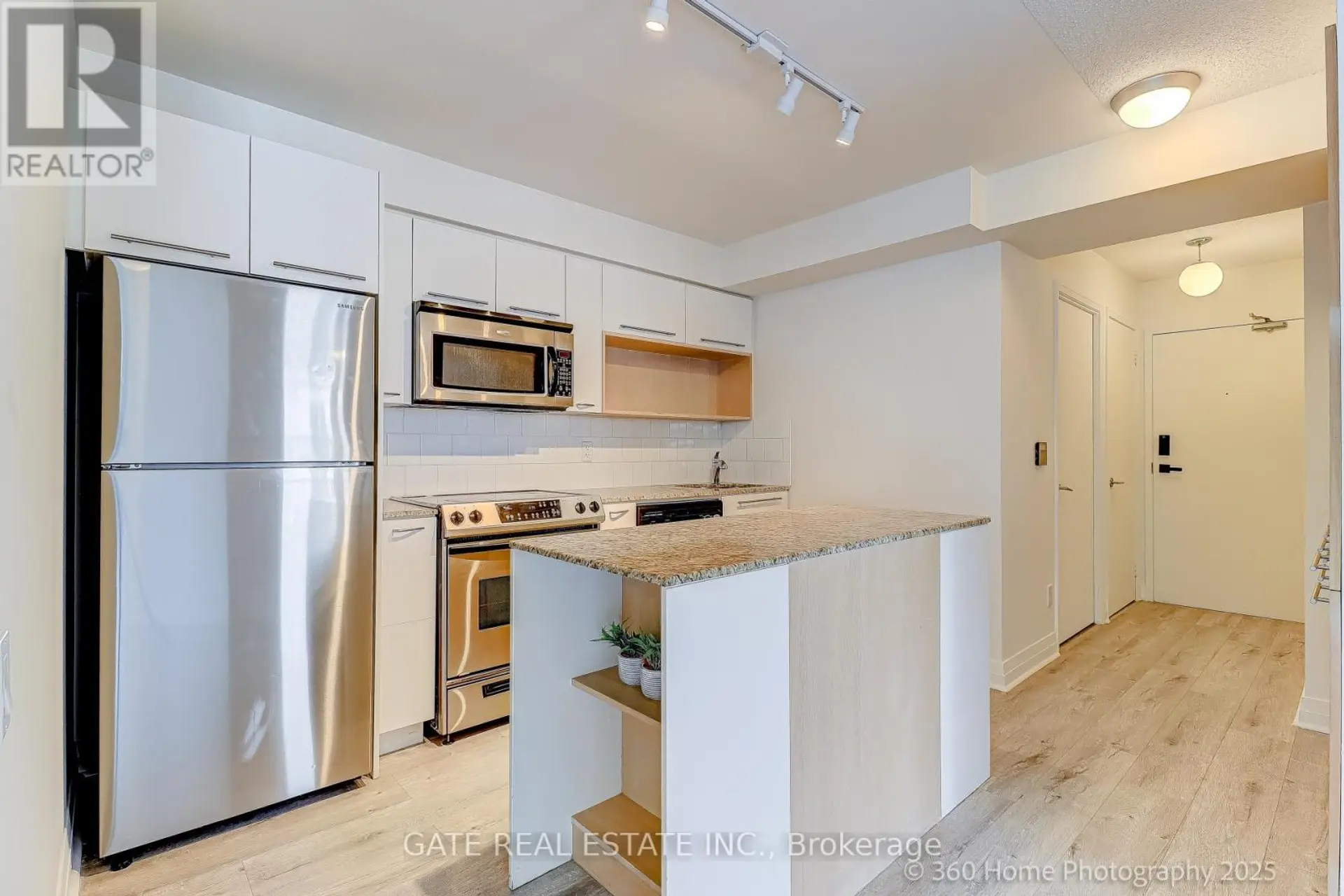 #1705 21 CARLTON STREET - Image 4