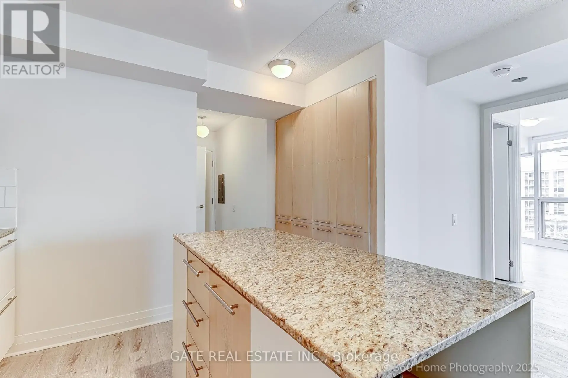 #1705 21 CARLTON STREET - Image 5