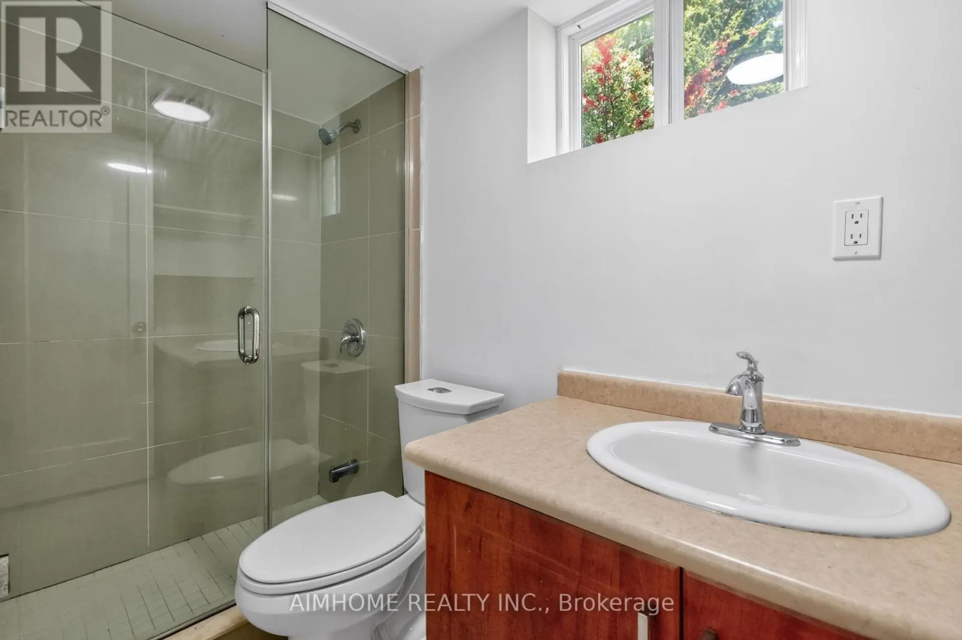140 MEIGHEN AVENUE - Image 17